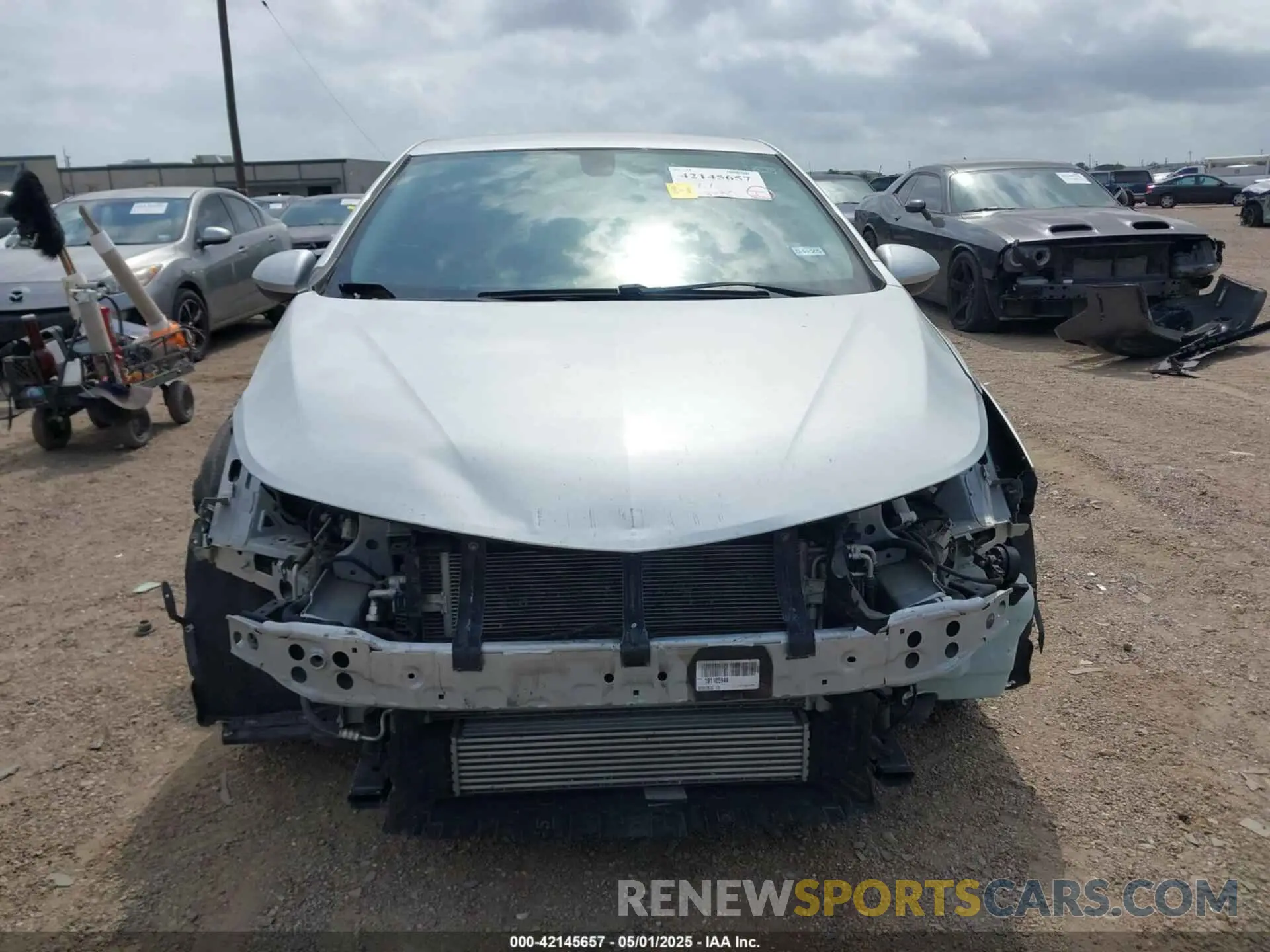 13 Photograph of a damaged car 1G1BE5SM8K7105492 CHEVROLET CRUZE 2019