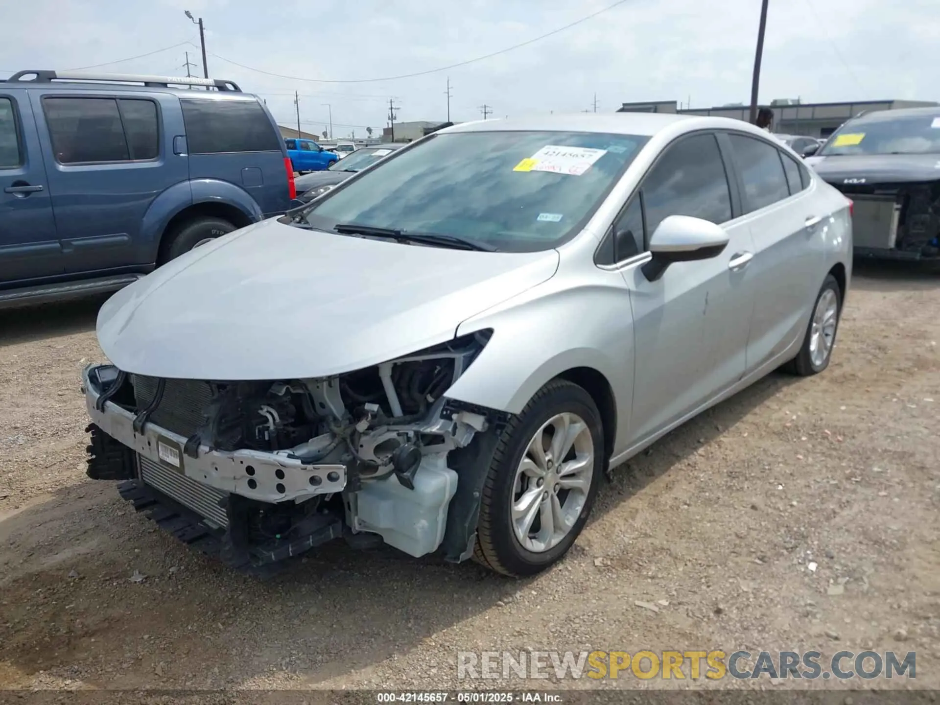 2 Photograph of a damaged car 1G1BE5SM8K7105492 CHEVROLET CRUZE 2019