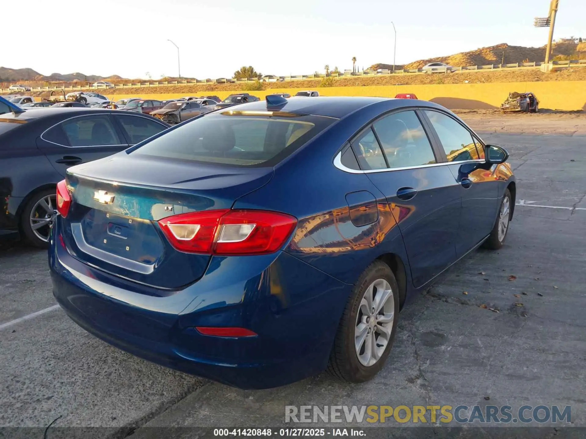4 Photograph of a damaged car 1G1BE5SM8K7111261 CHEVROLET CRUZE 2019