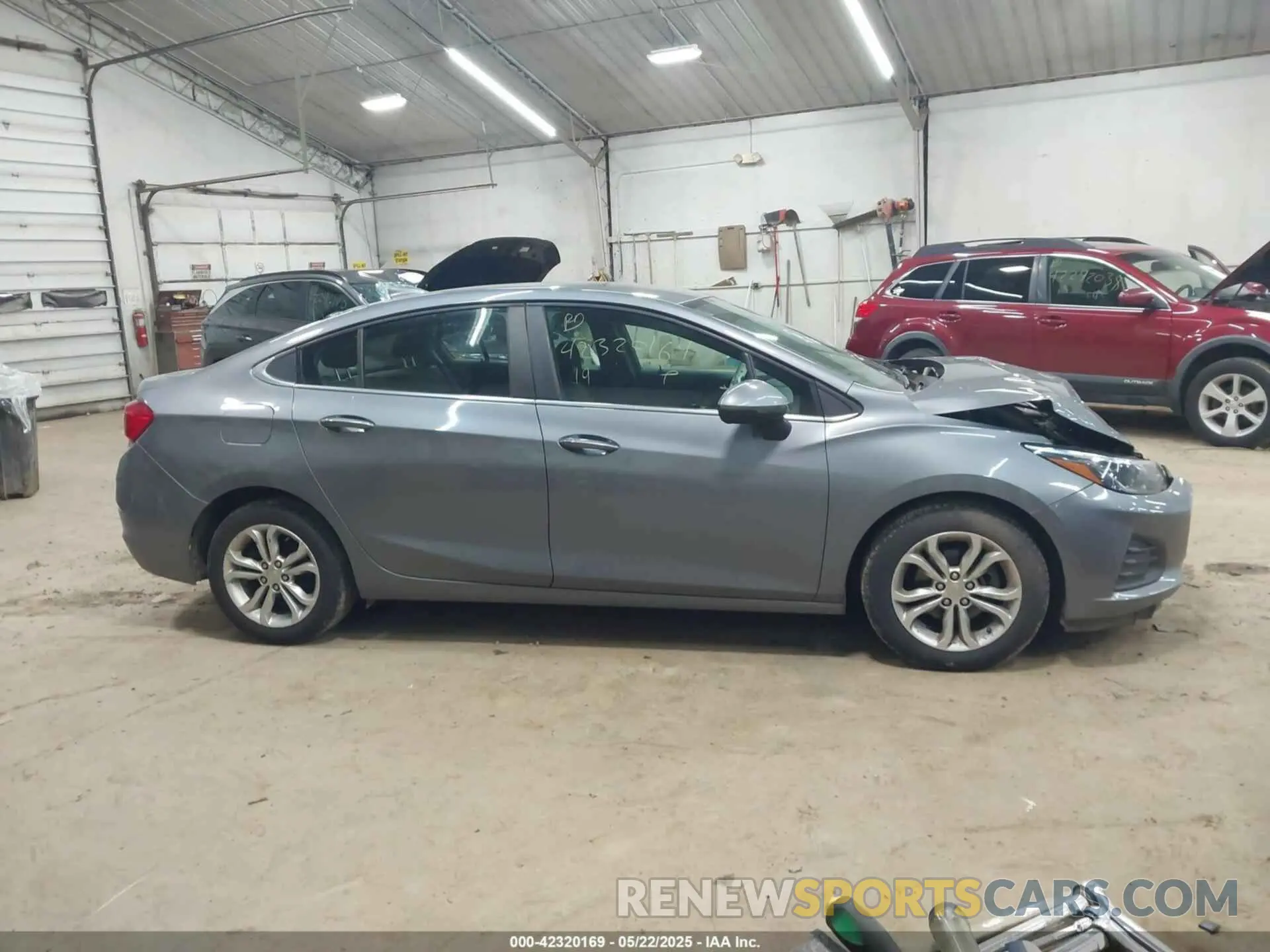 13 Photograph of a damaged car 1G1BE5SM8K7114368 CHEVROLET CRUZE 2019