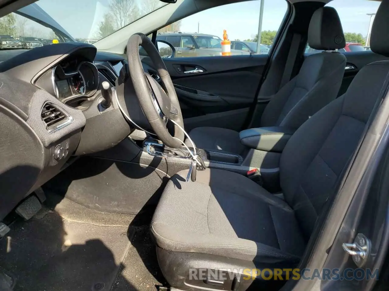7 Photograph of a damaged car 1G1BE5SM8K7120185 CHEVROLET CRUZE 2019