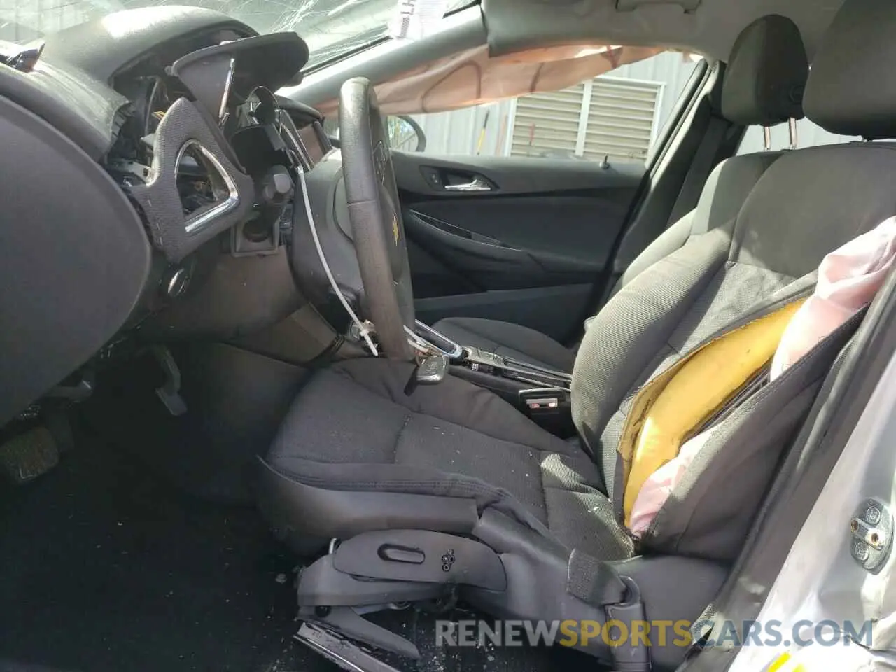 7 Photograph of a damaged car 1G1BE5SM8K7123796 CHEVROLET CRUZE 2019