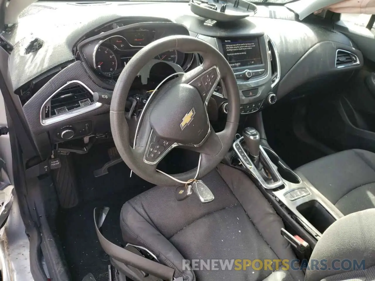 8 Photograph of a damaged car 1G1BE5SM8K7123796 CHEVROLET CRUZE 2019