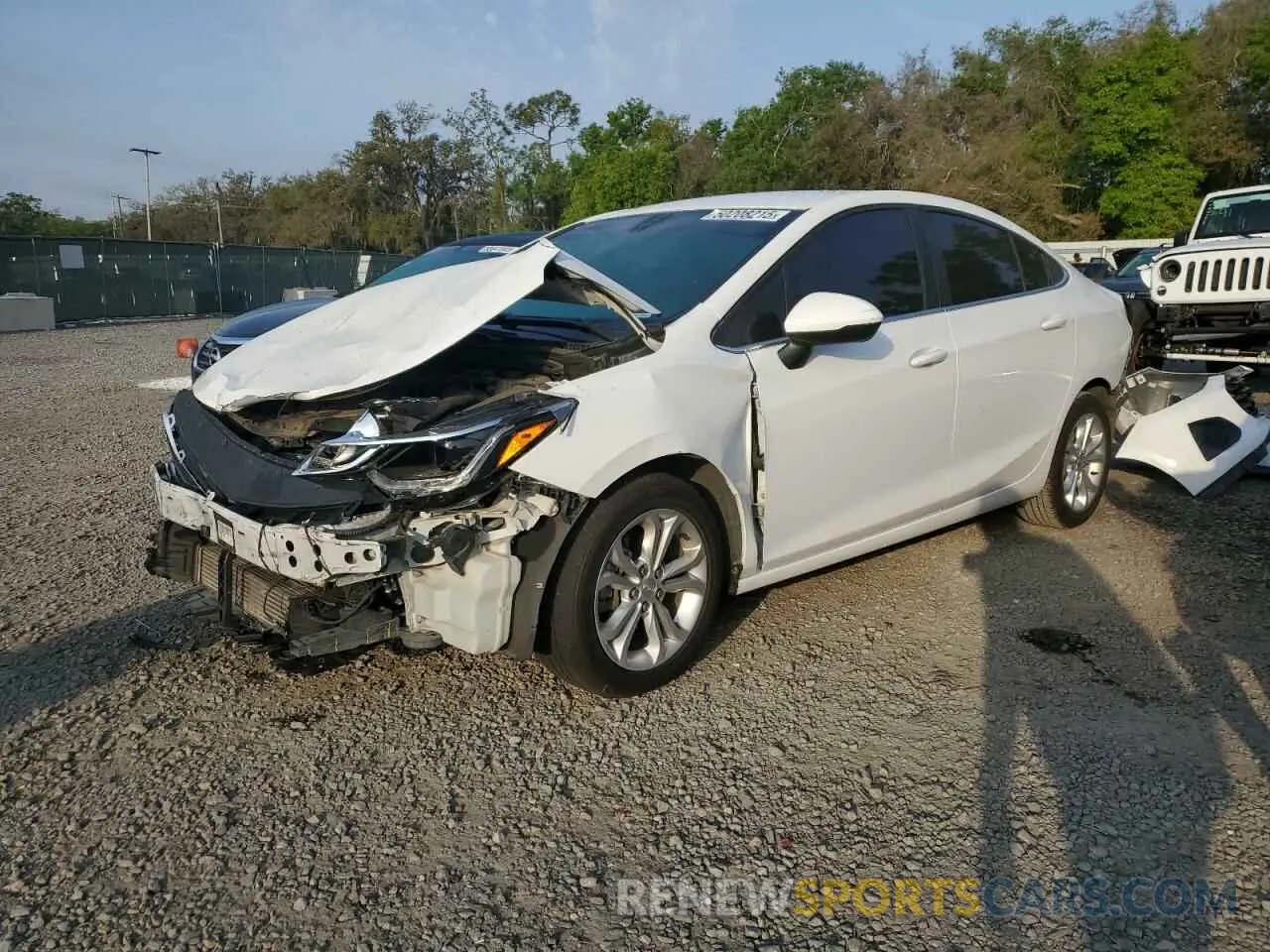 1 Photograph of a damaged car 1G1BE5SM8K7125094 CHEVROLET CRUZE 2019