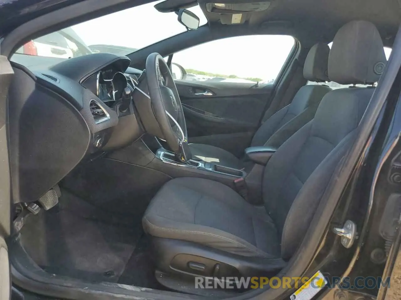 7 Photograph of a damaged car 1G1BE5SM8K7130103 CHEVROLET CRUZE 2019