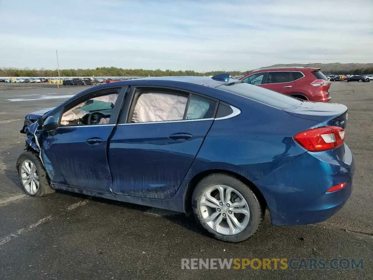 2 Photograph of a damaged car 1G1BE5SM8K7135172 CHEVROLET CRUZE 2019