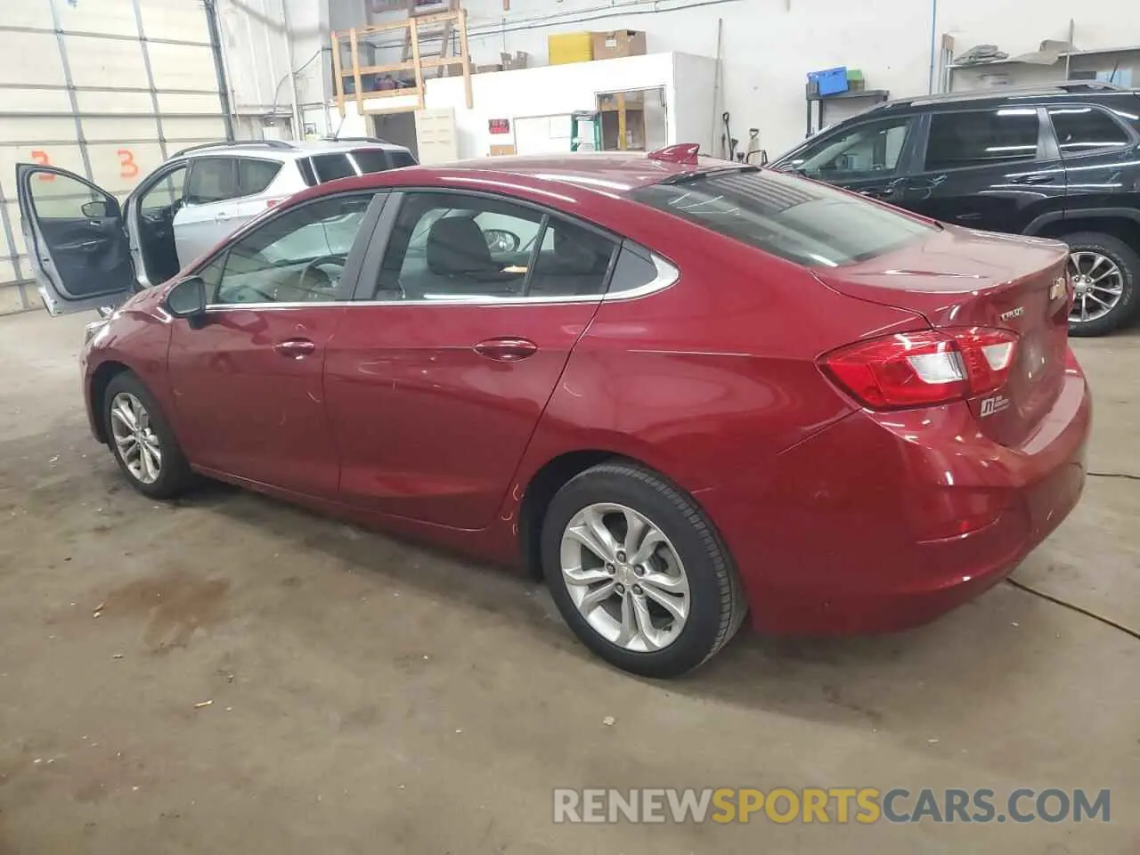 2 Photograph of a damaged car 1G1BE5SM8K7136225 CHEVROLET CRUZE 2019
