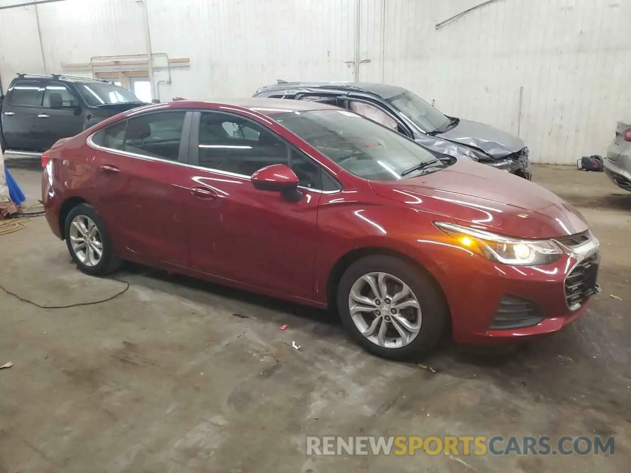 4 Photograph of a damaged car 1G1BE5SM8K7136225 CHEVROLET CRUZE 2019