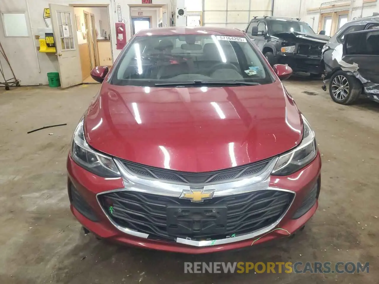 5 Photograph of a damaged car 1G1BE5SM8K7136225 CHEVROLET CRUZE 2019