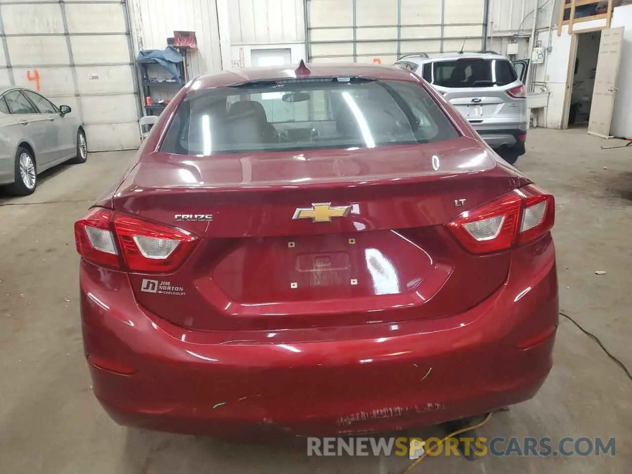 6 Photograph of a damaged car 1G1BE5SM8K7136225 CHEVROLET CRUZE 2019
