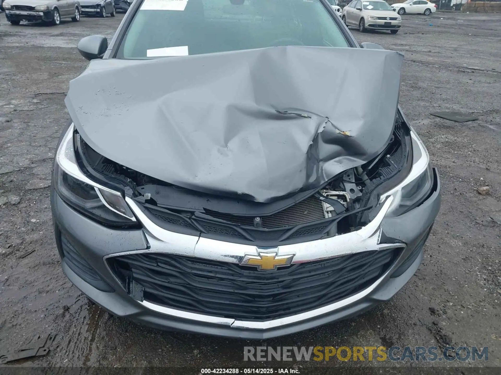 12 Photograph of a damaged car 1G1BE5SM8K7138508 CHEVROLET CRUZE 2019