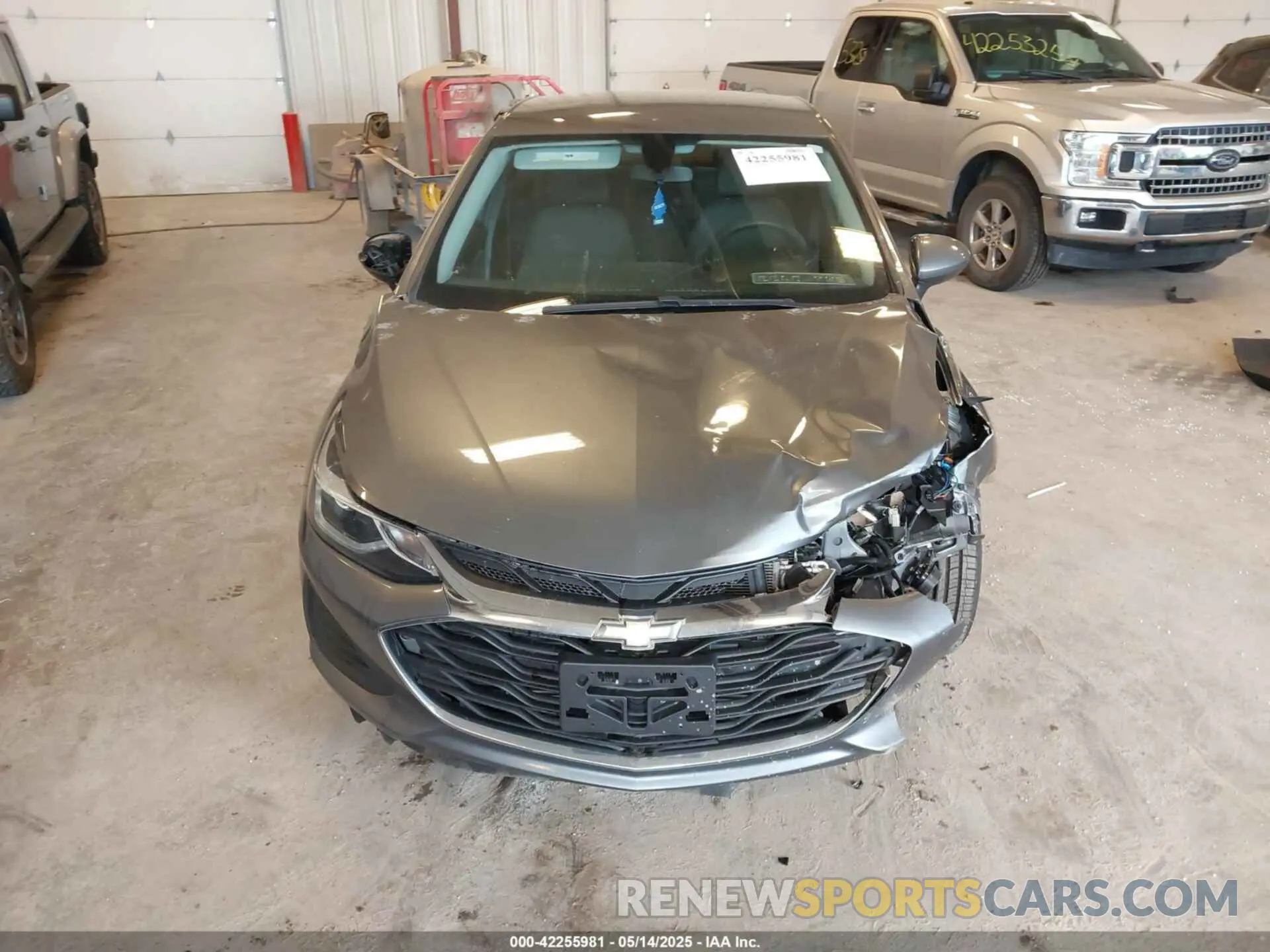 12 Photograph of a damaged car 1G1BE5SM8K7139173 CHEVROLET CRUZE 2019
