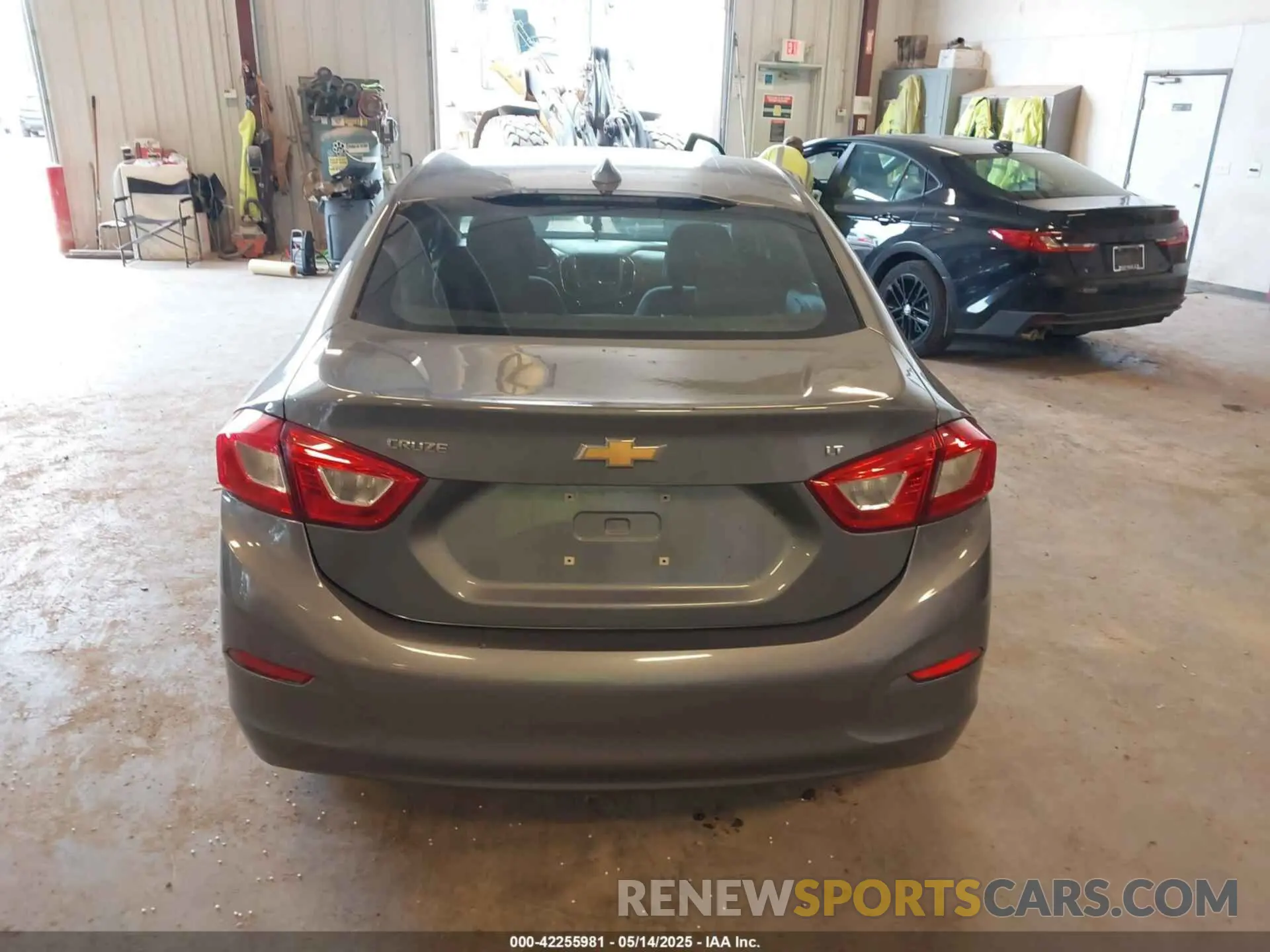 16 Photograph of a damaged car 1G1BE5SM8K7139173 CHEVROLET CRUZE 2019