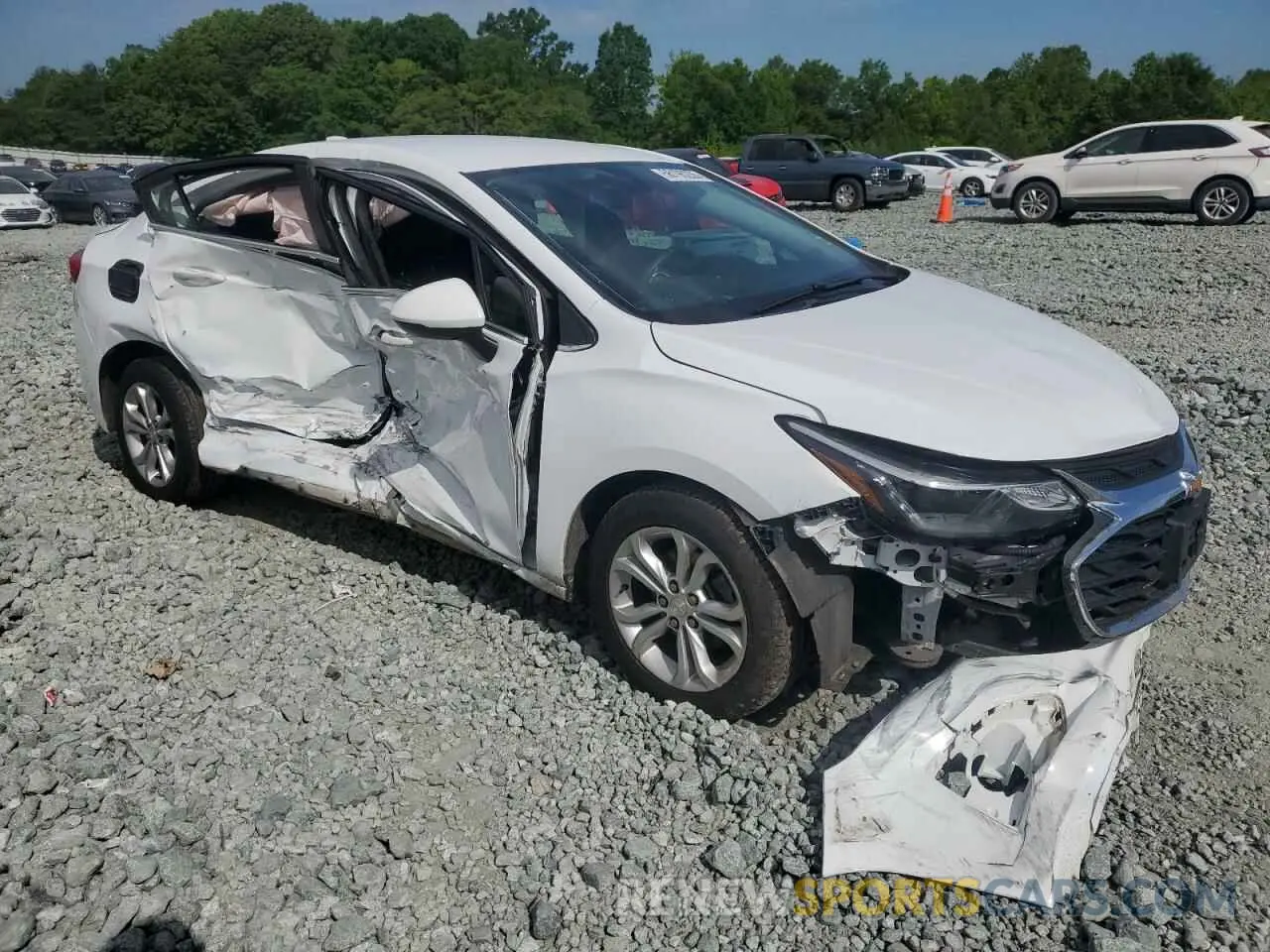 4 Photograph of a damaged car 1G1BE5SM9K7118154 CHEVROLET CRUZE 2019