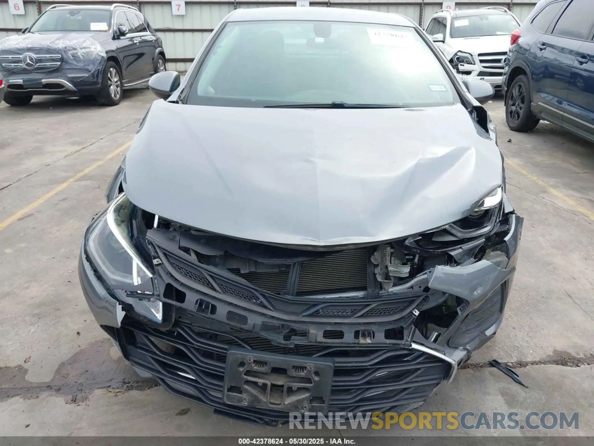 13 Photograph of a damaged car 1G1BE5SM9K7127436 CHEVROLET CRUZE 2019