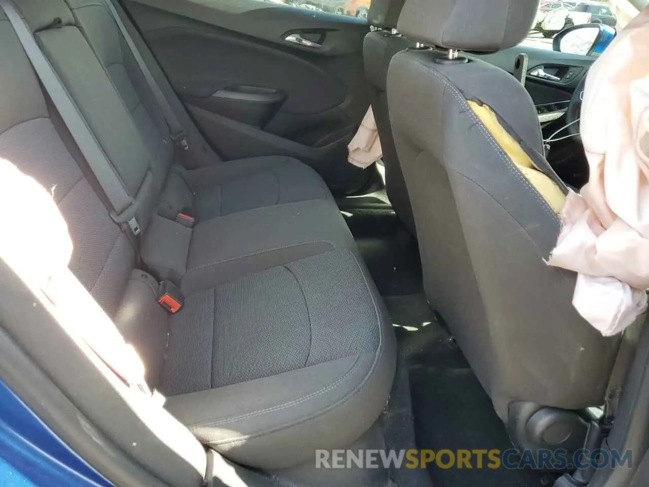 11 Photograph of a damaged car 1G1BE5SMXK7101038 CHEVROLET CRUZE 2019