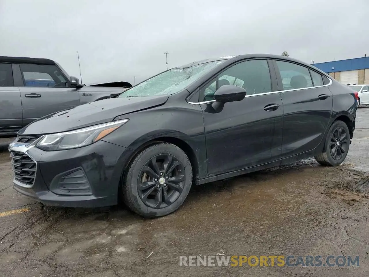 1 Photograph of a damaged car 1G1BE5SMXK7112928 CHEVROLET CRUZE 2019