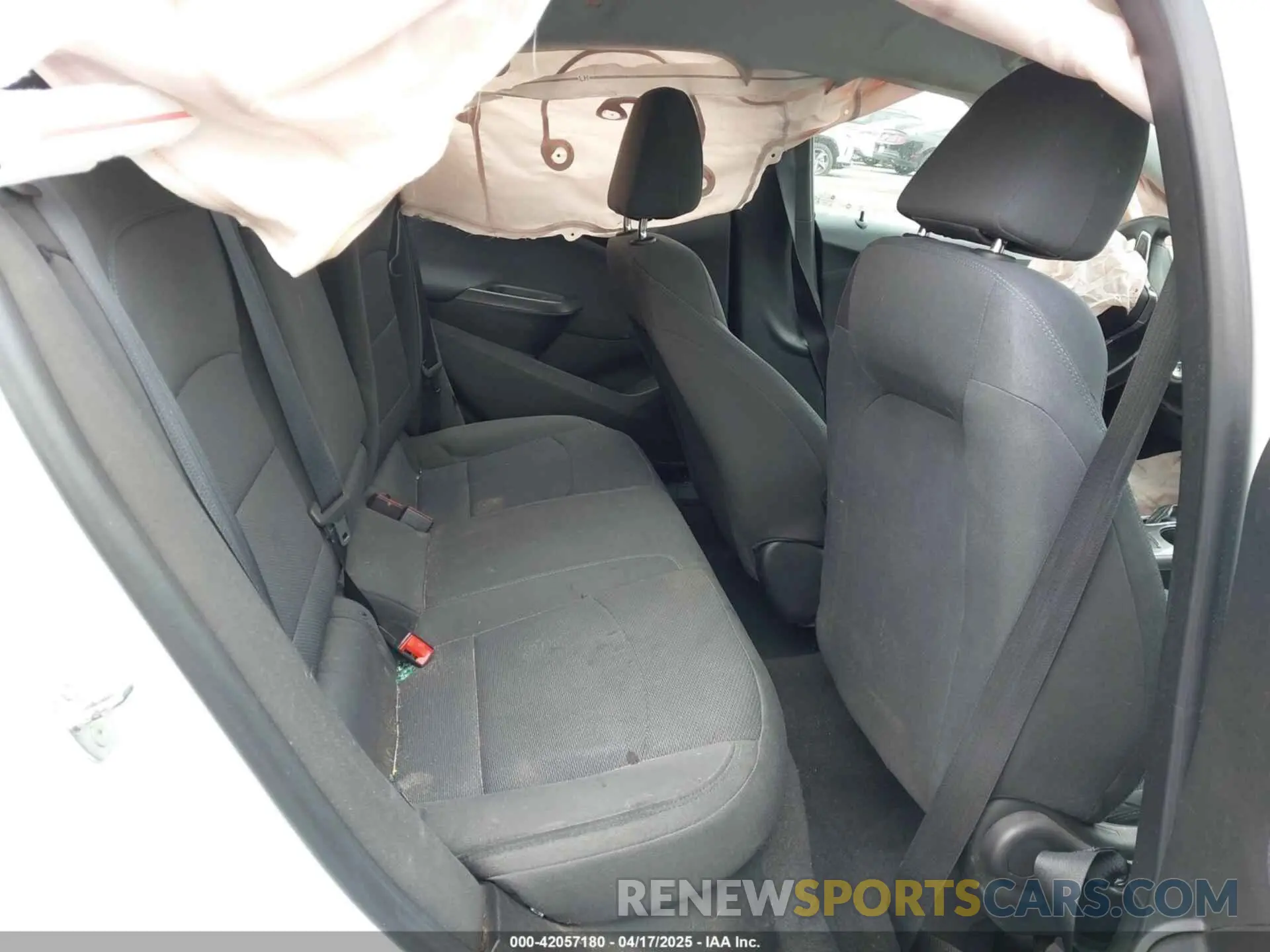 8 Photograph of a damaged car 1G1BE5SMXK7115246 CHEVROLET CRUZE 2019