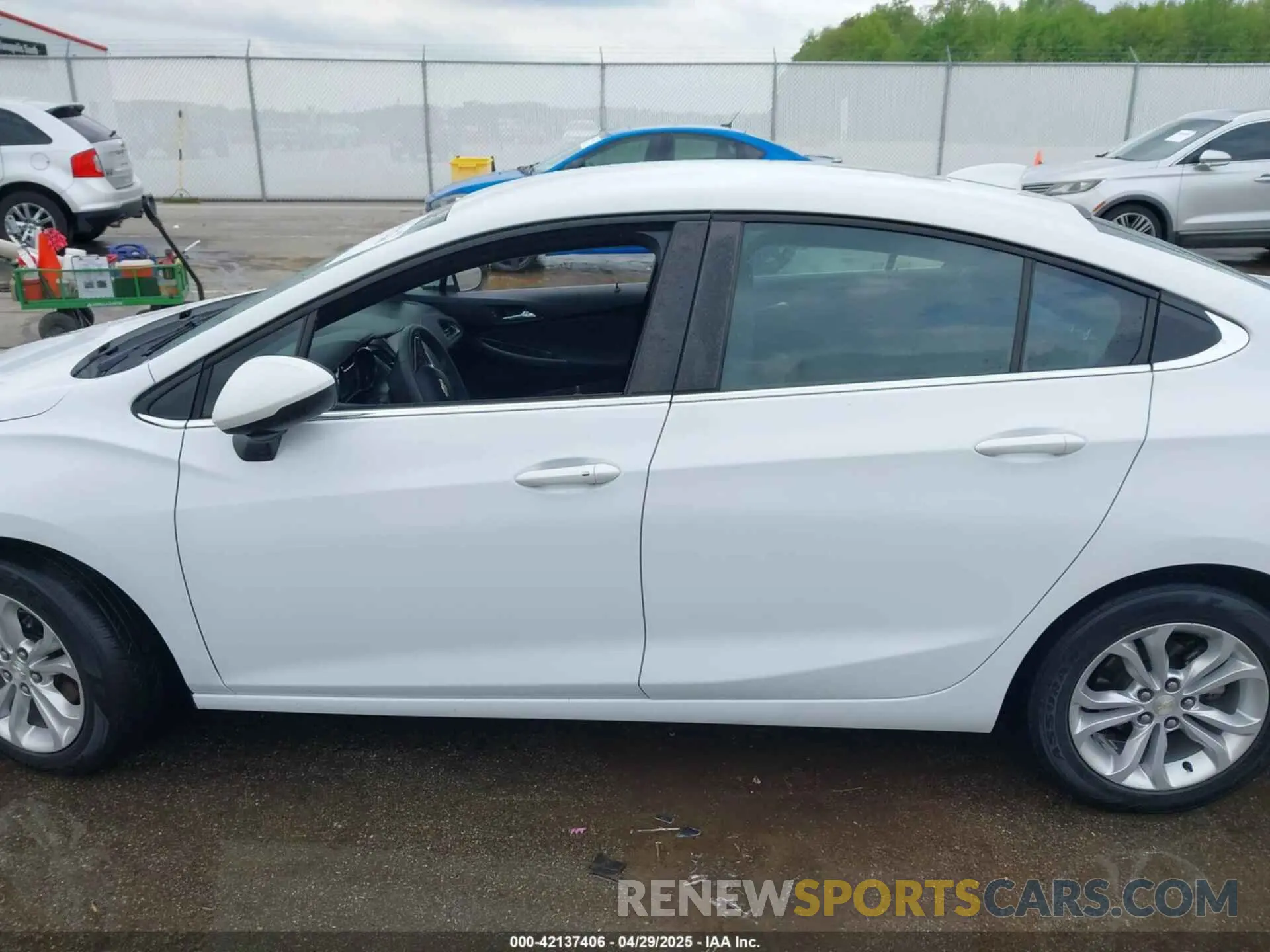 15 Photograph of a damaged car 1G1BE5SMXK7118146 CHEVROLET CRUZE 2019