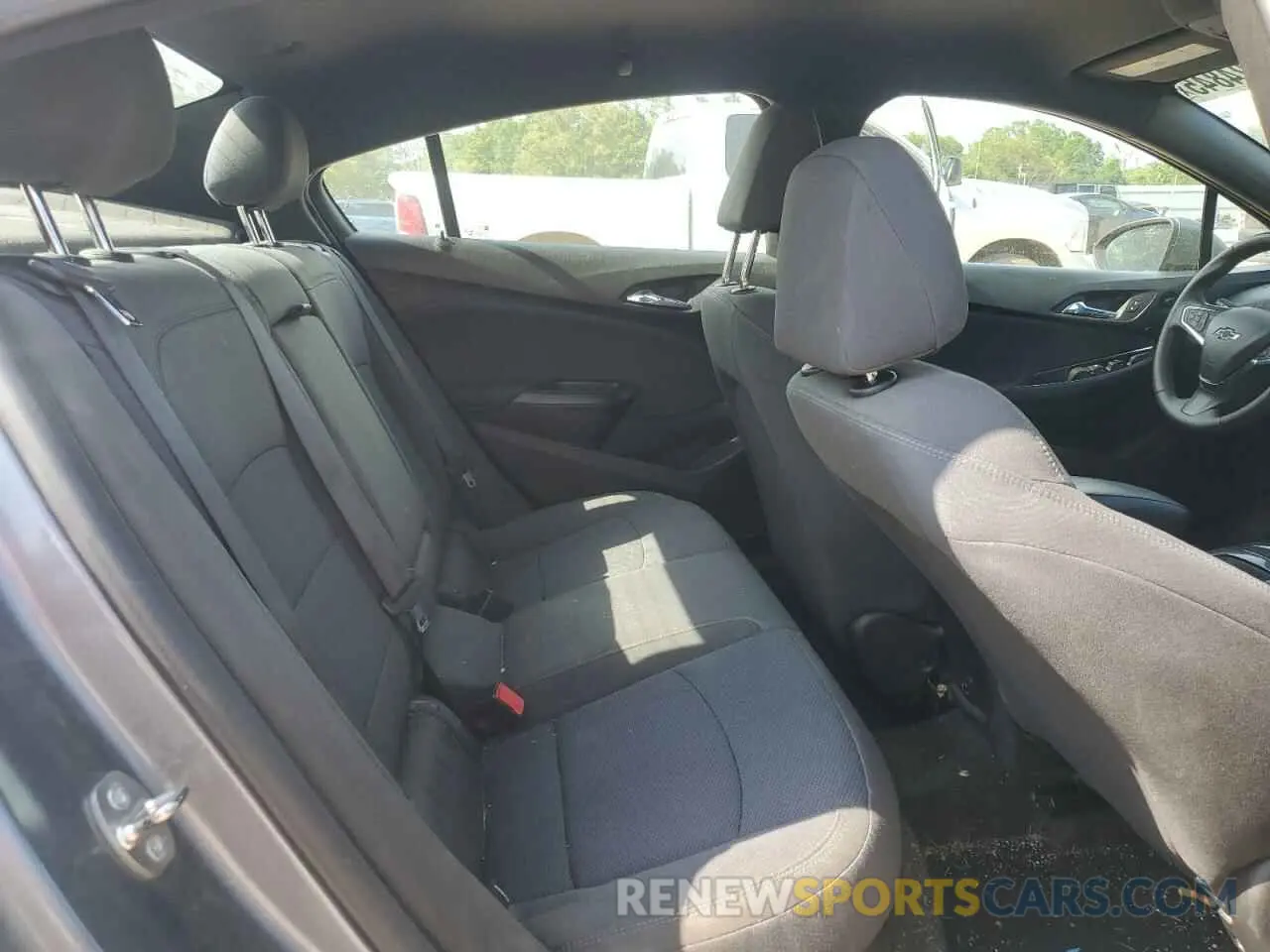 10 Photograph of a damaged car 1G1BE5SMXK7138798 CHEVROLET CRUZE 2019