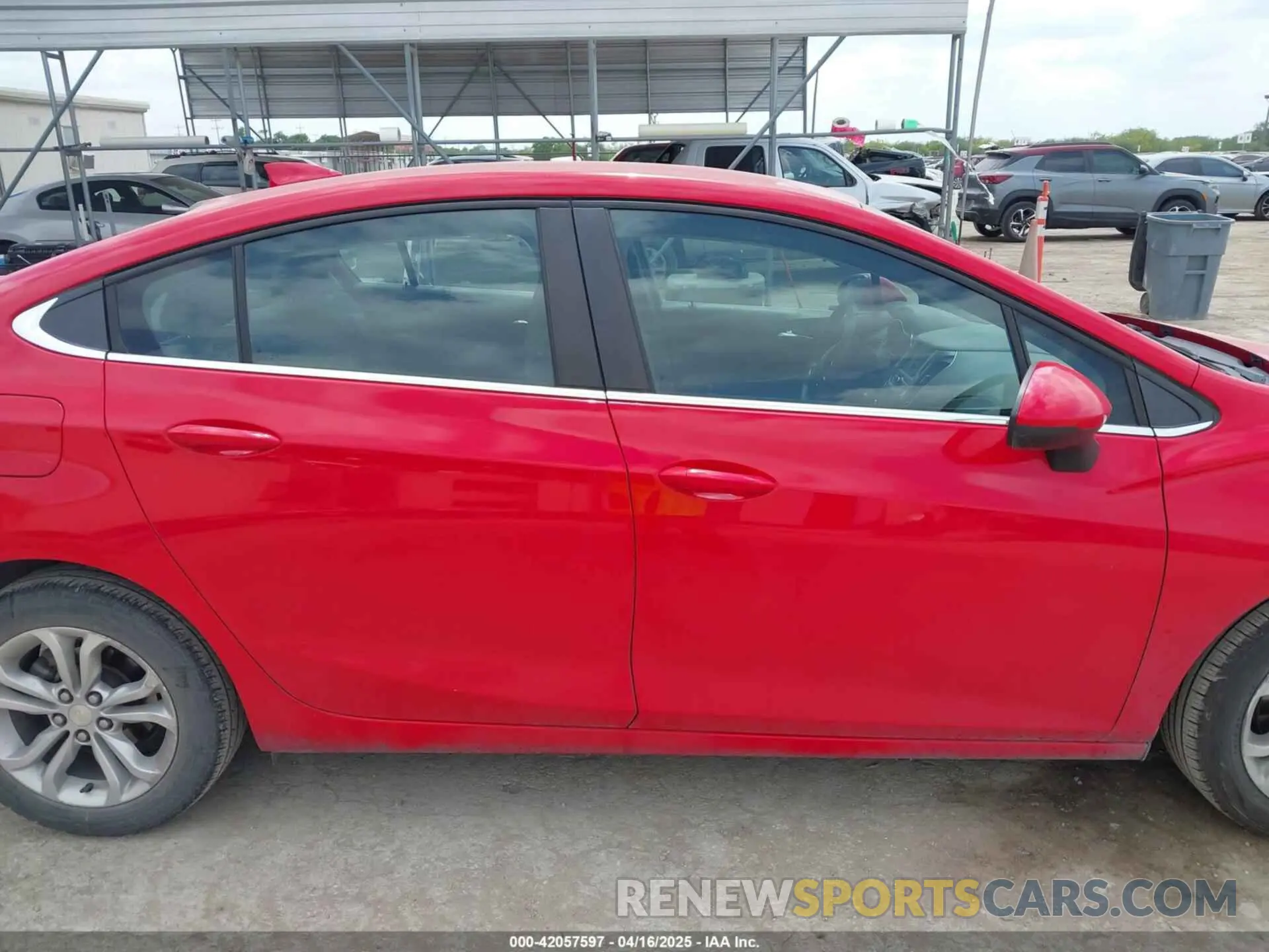 13 Photograph of a damaged car 1G1BE5SMXK7142740 CHEVROLET CRUZE 2019