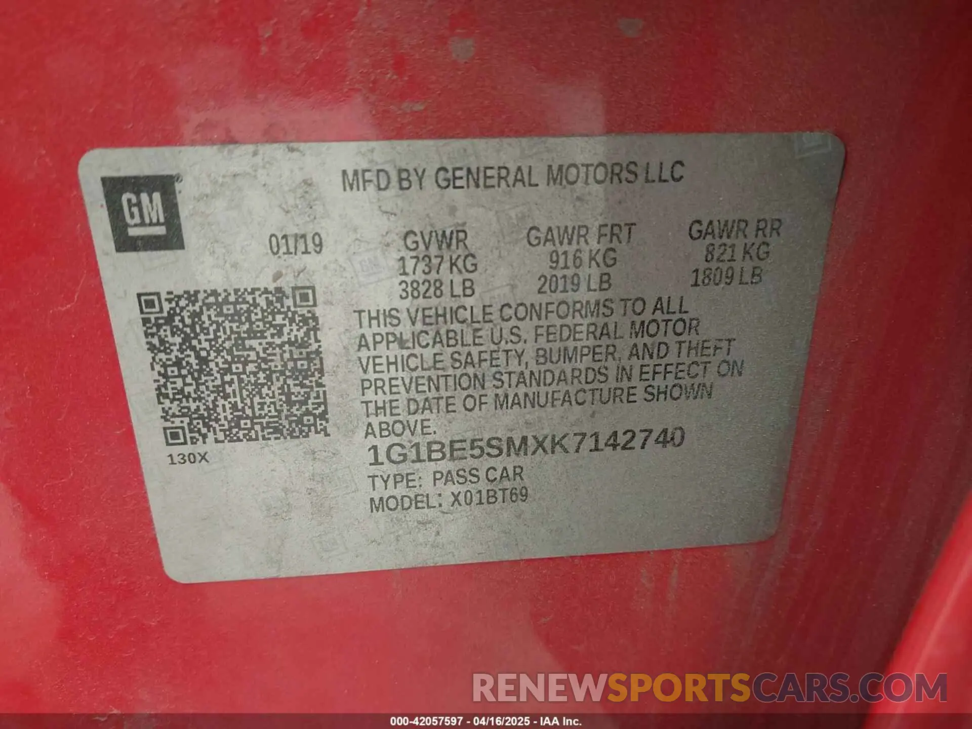 9 Photograph of a damaged car 1G1BE5SMXK7142740 CHEVROLET CRUZE 2019