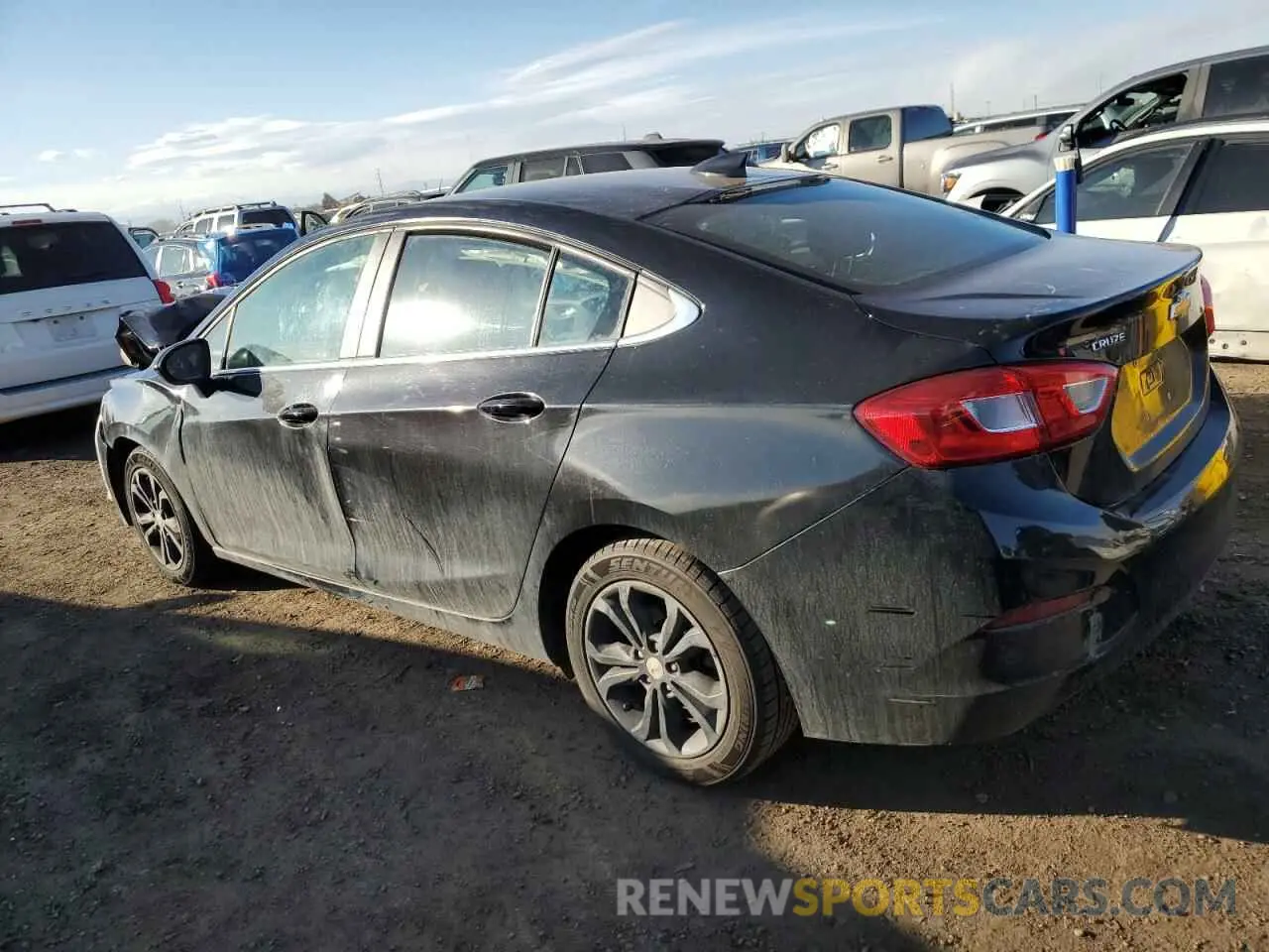 2 Photograph of a damaged car 1G1BE5SMXK7144732 CHEVROLET CRUZE 2019