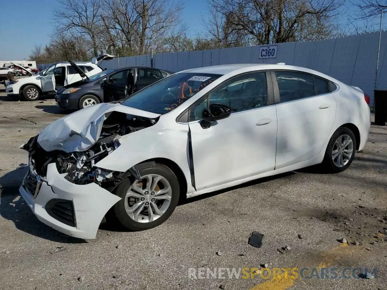 1 Photograph of a damaged car 1G1BE5SMXK7147002 CHEVROLET CRUZE 2019