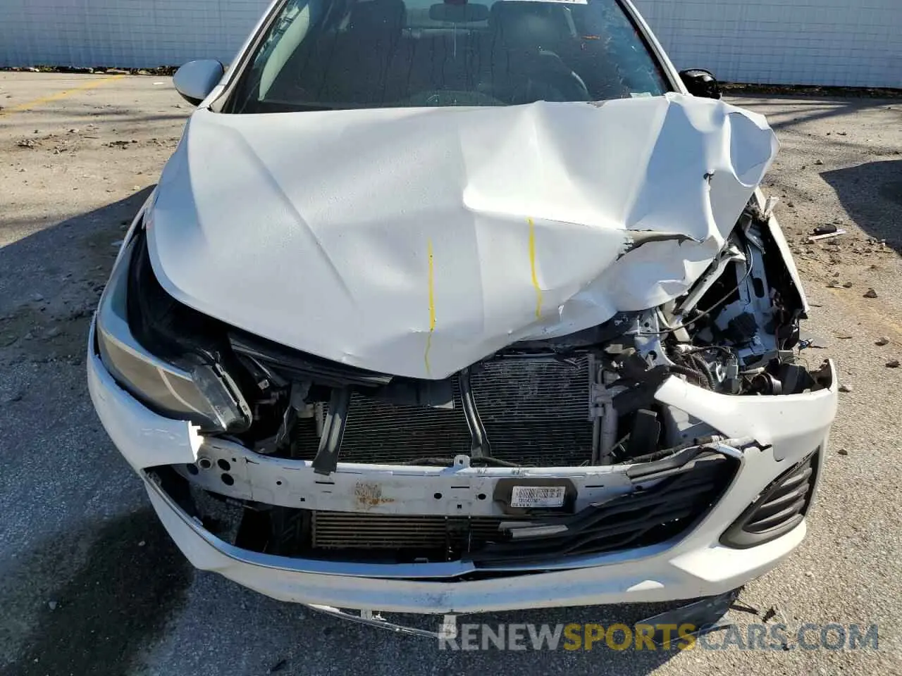 11 Photograph of a damaged car 1G1BE5SMXK7147002 CHEVROLET CRUZE 2019