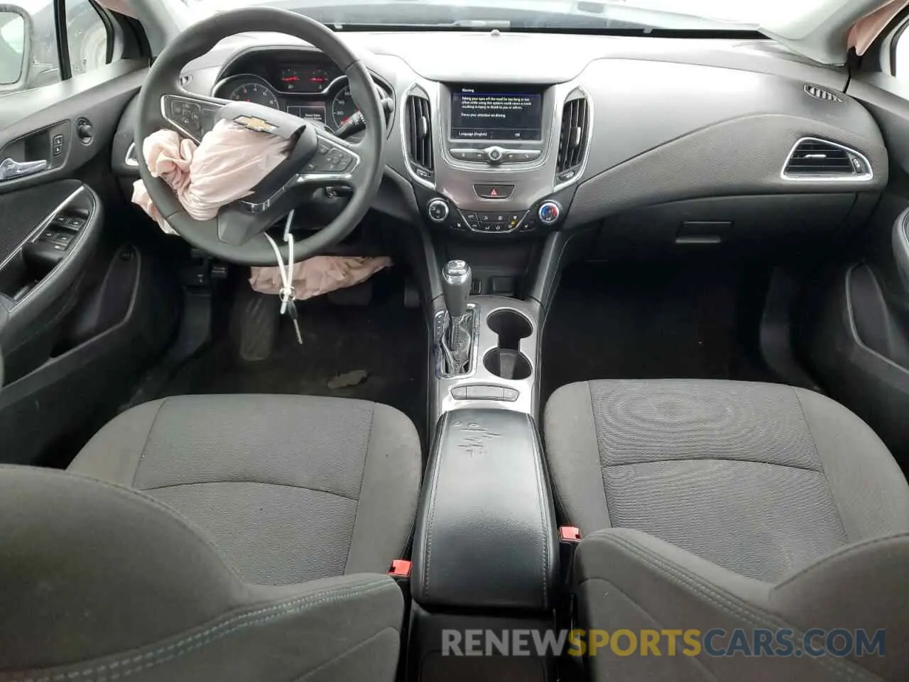 8 Photograph of a damaged car 1G1BE5SMXK7147002 CHEVROLET CRUZE 2019