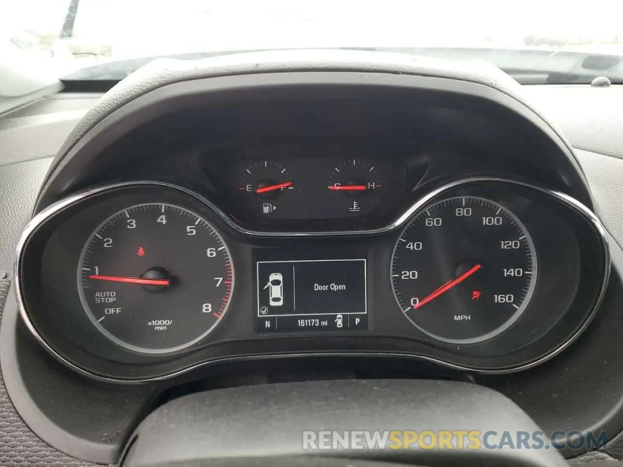 9 Photograph of a damaged car 1G1BE5SMXK7147002 CHEVROLET CRUZE 2019