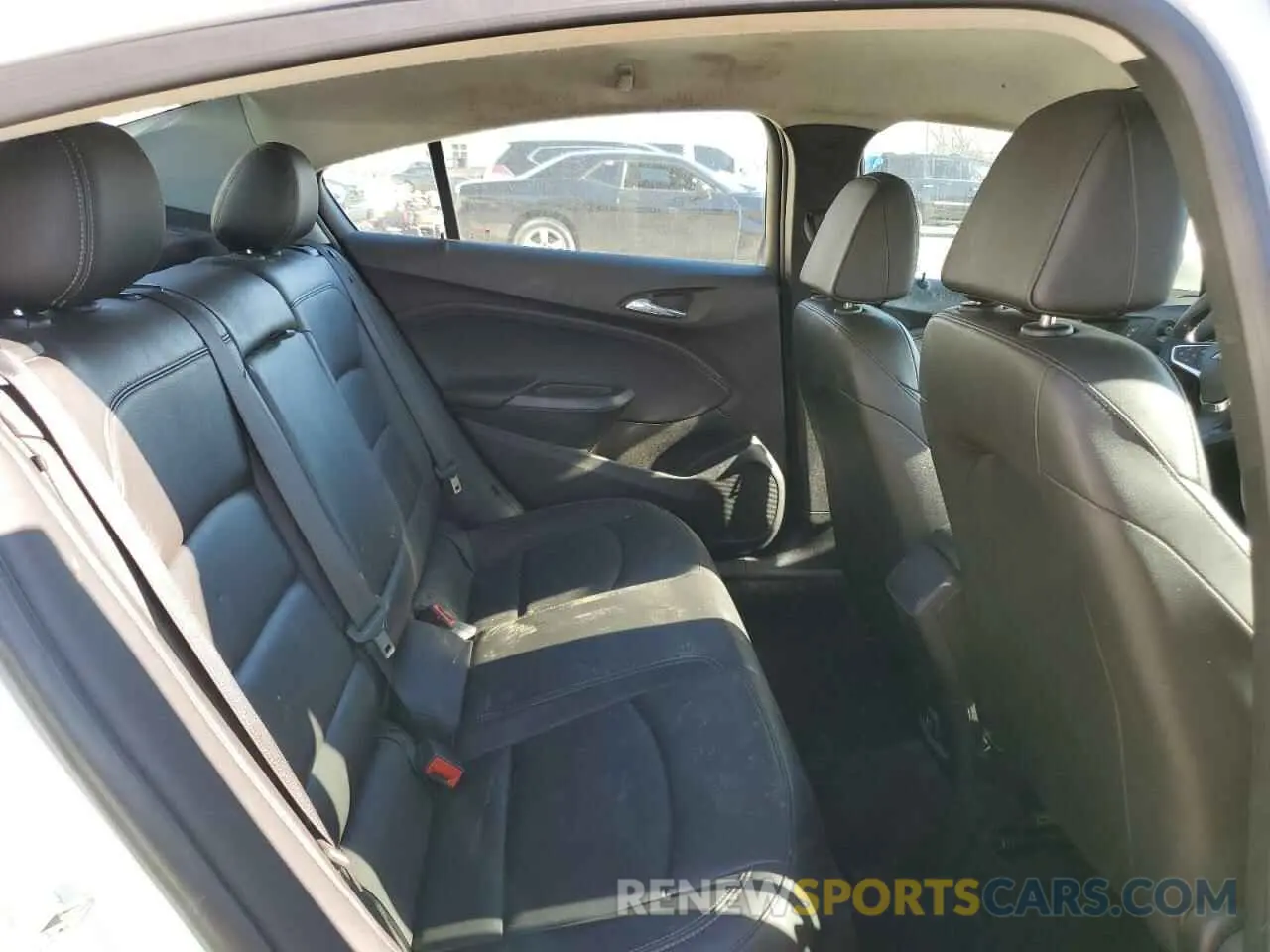 10 Photograph of a damaged car 1G1BF5SM6K7121347 CHEVROLET CRUZE 2019