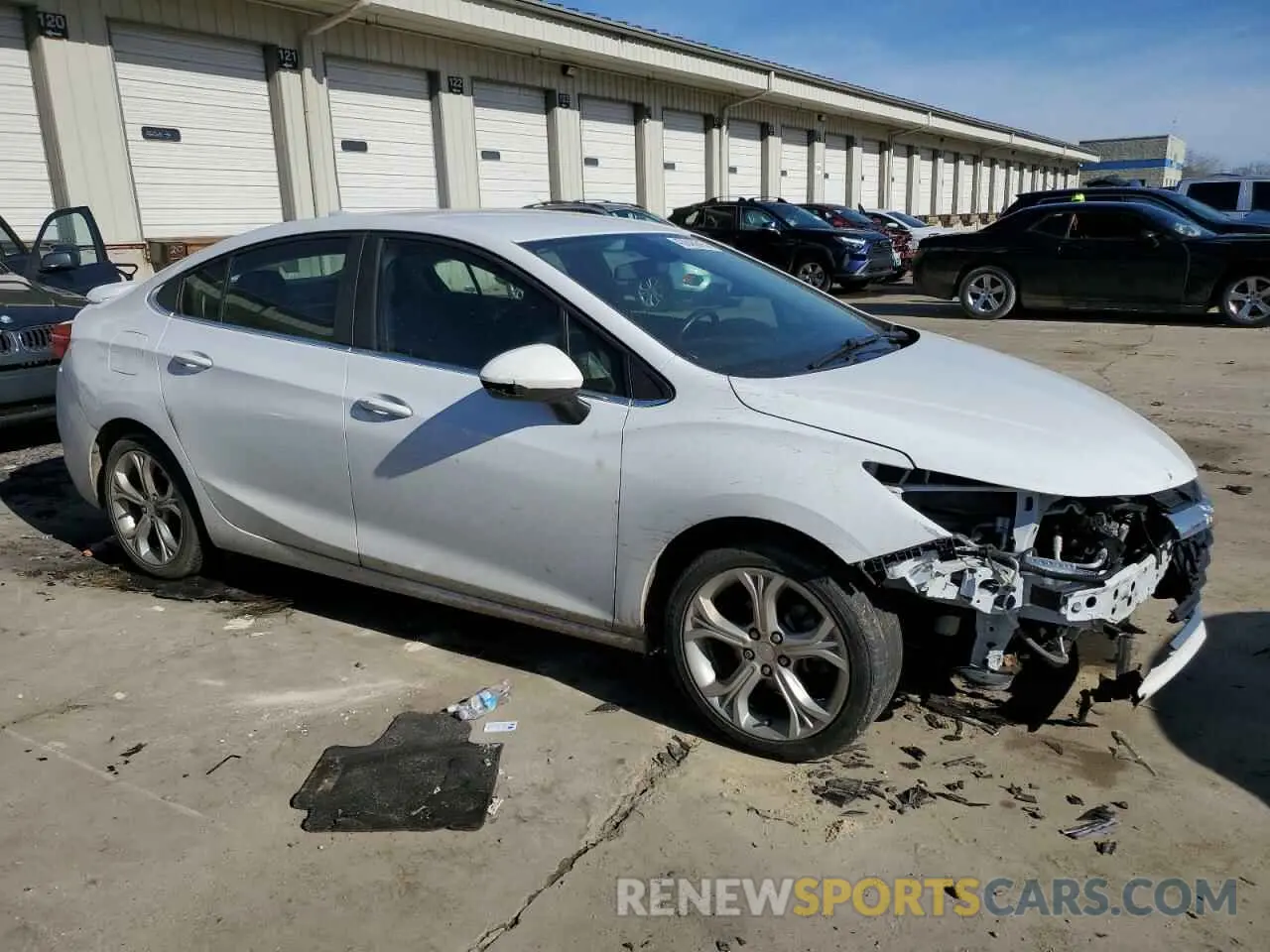 4 Photograph of a damaged car 1G1BF5SM6K7121347 CHEVROLET CRUZE 2019