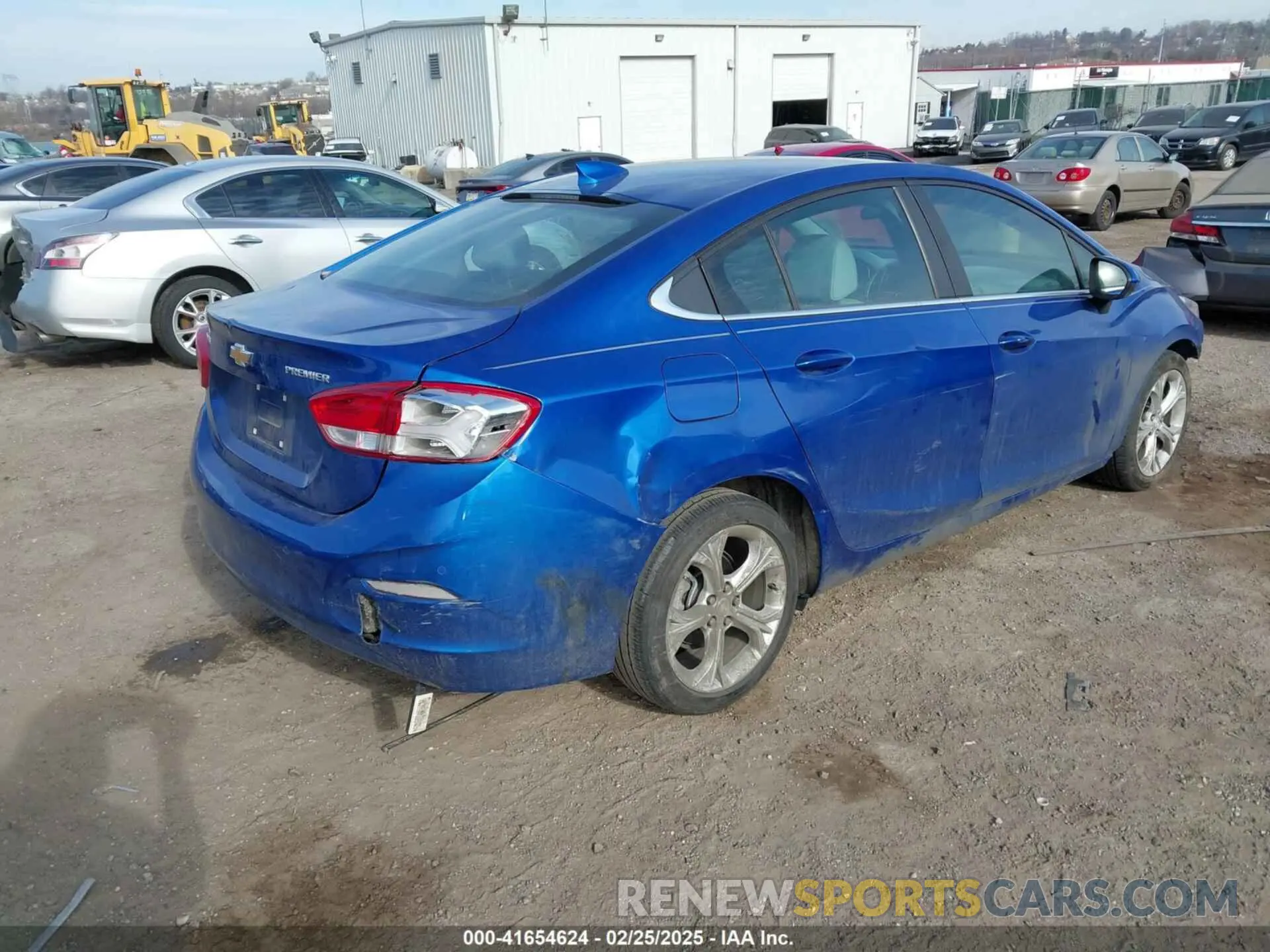 4 Photograph of a damaged car 1G1BF5SM7K7131546 CHEVROLET CRUZE 2019
