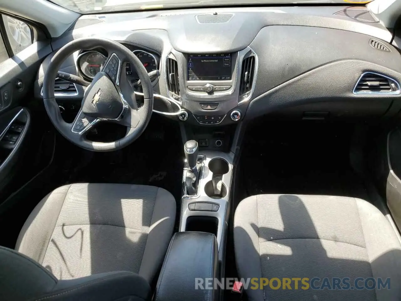 8 Photograph of a damaged car 1G1BJ5SM2K7103958 CHEVROLET CRUZE 2019