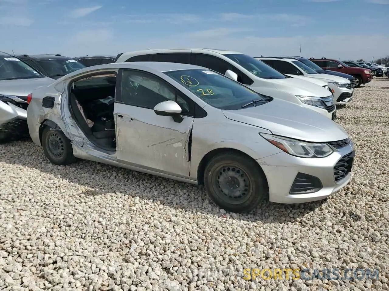 4 Photograph of a damaged car 1G1BJ5SM3K7105248 CHEVROLET CRUZE 2019