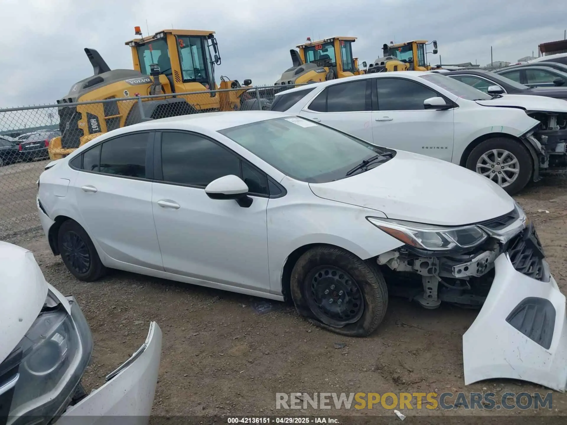 13 Photograph of a damaged car 1G1BJ5SM4K7104013 CHEVROLET CRUZE 2019