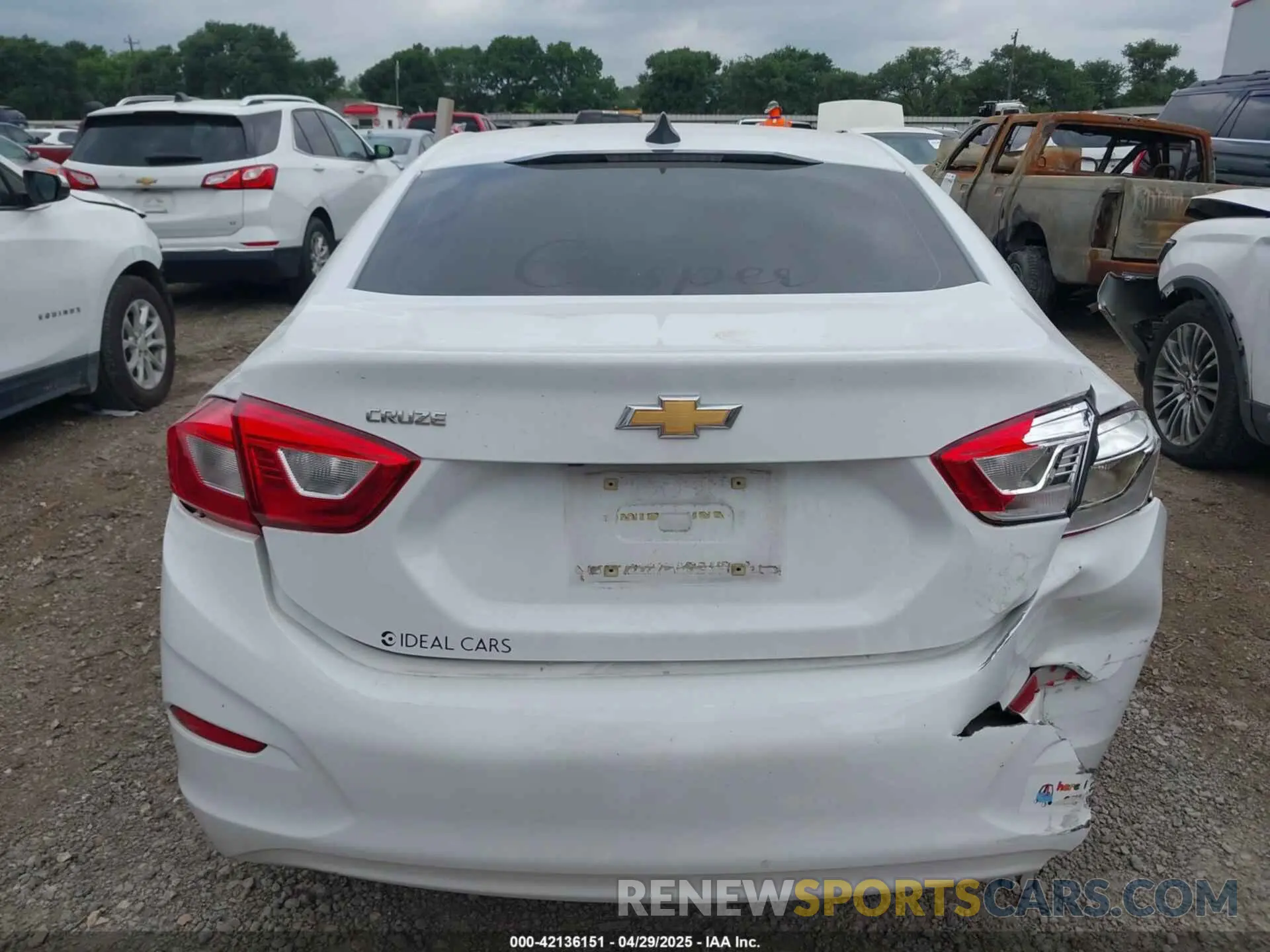 16 Photograph of a damaged car 1G1BJ5SM4K7104013 CHEVROLET CRUZE 2019