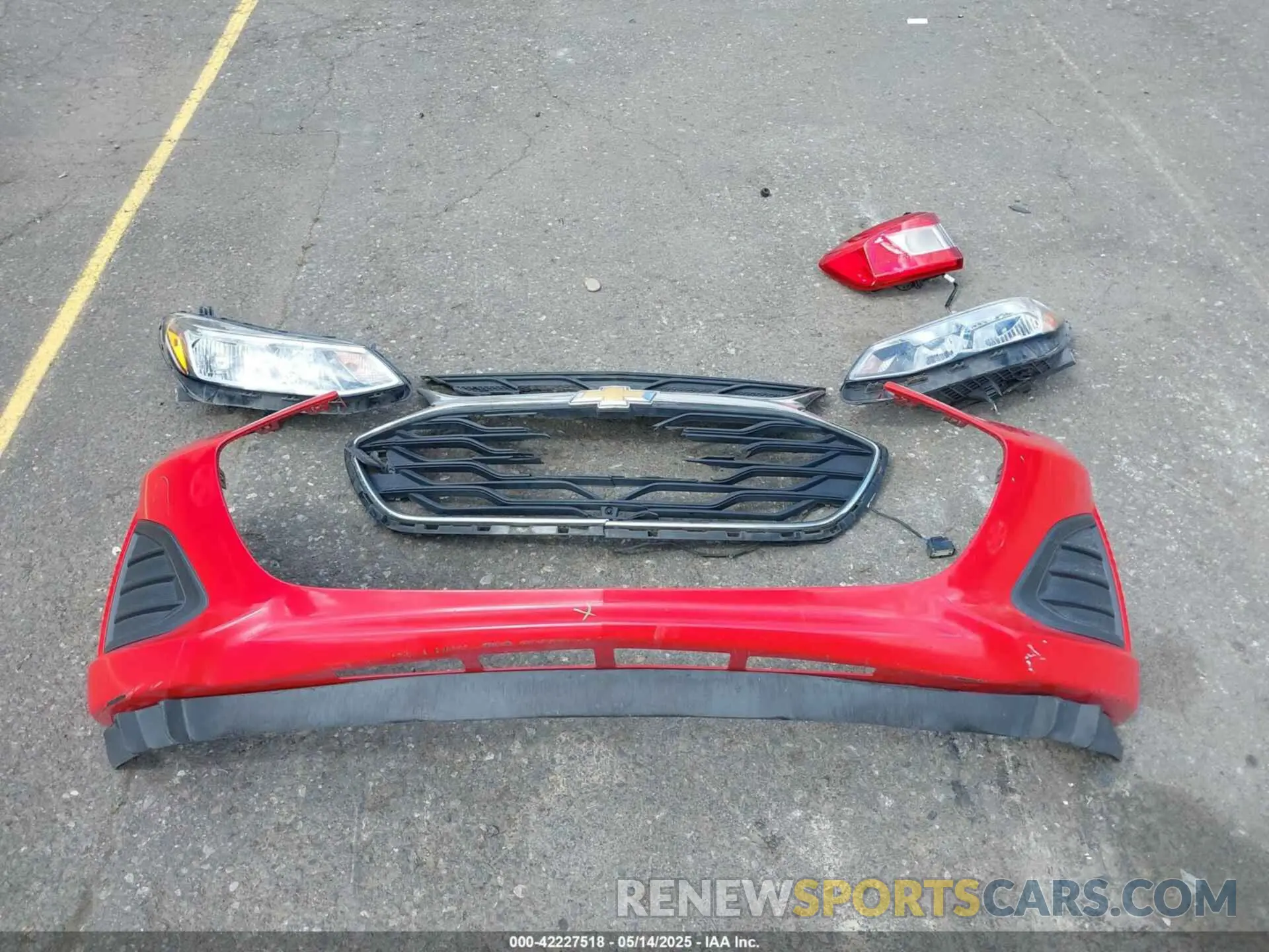 12 Photograph of a damaged car 1G1BJ5SM5K7106904 CHEVROLET CRUZE 2019