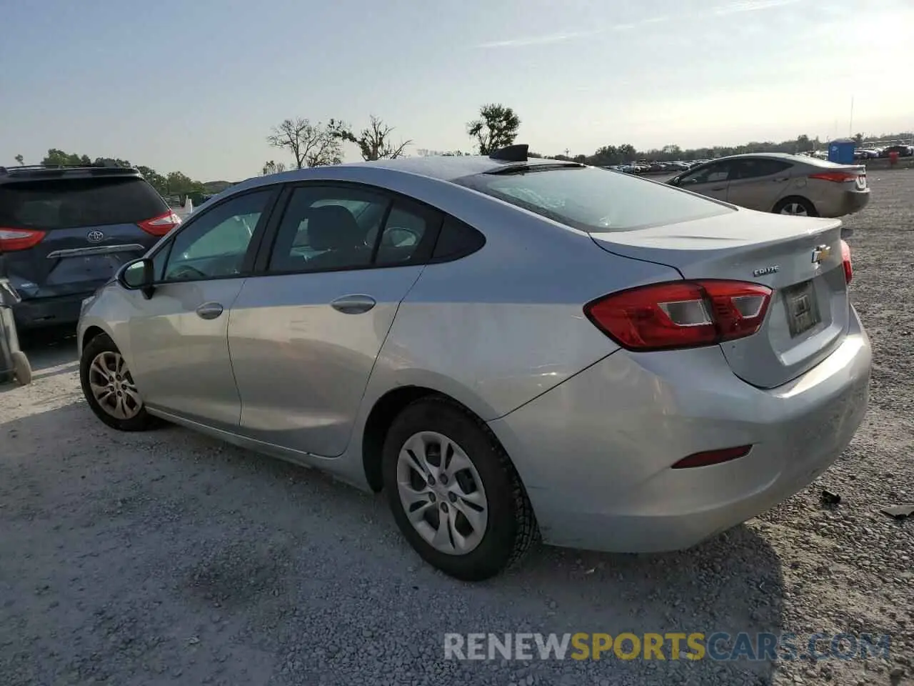 2 Photograph of a damaged car 1G1BJ5SM8K7104645 CHEVROLET CRUZE 2019