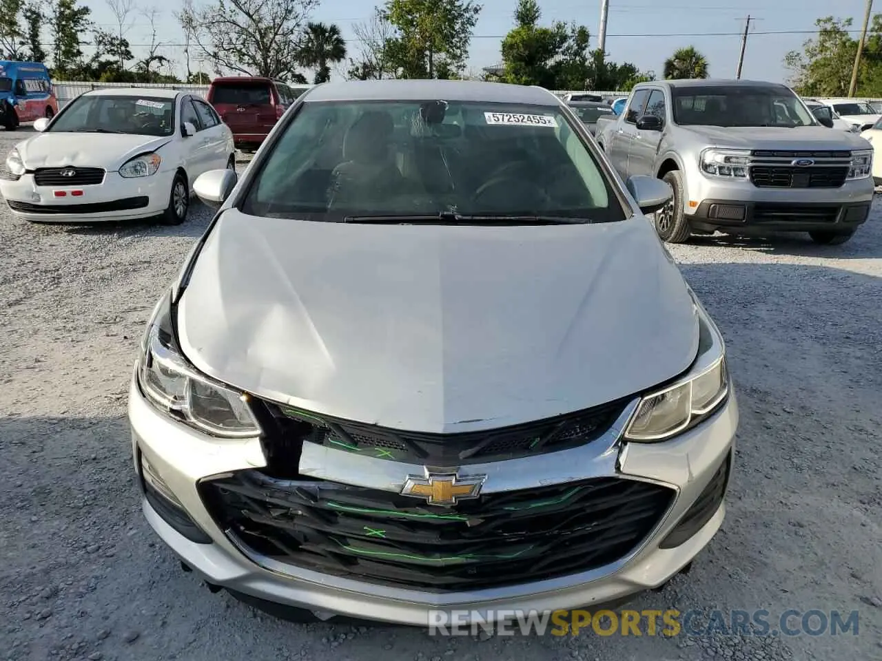 5 Photograph of a damaged car 1G1BJ5SM8K7104645 CHEVROLET CRUZE 2019