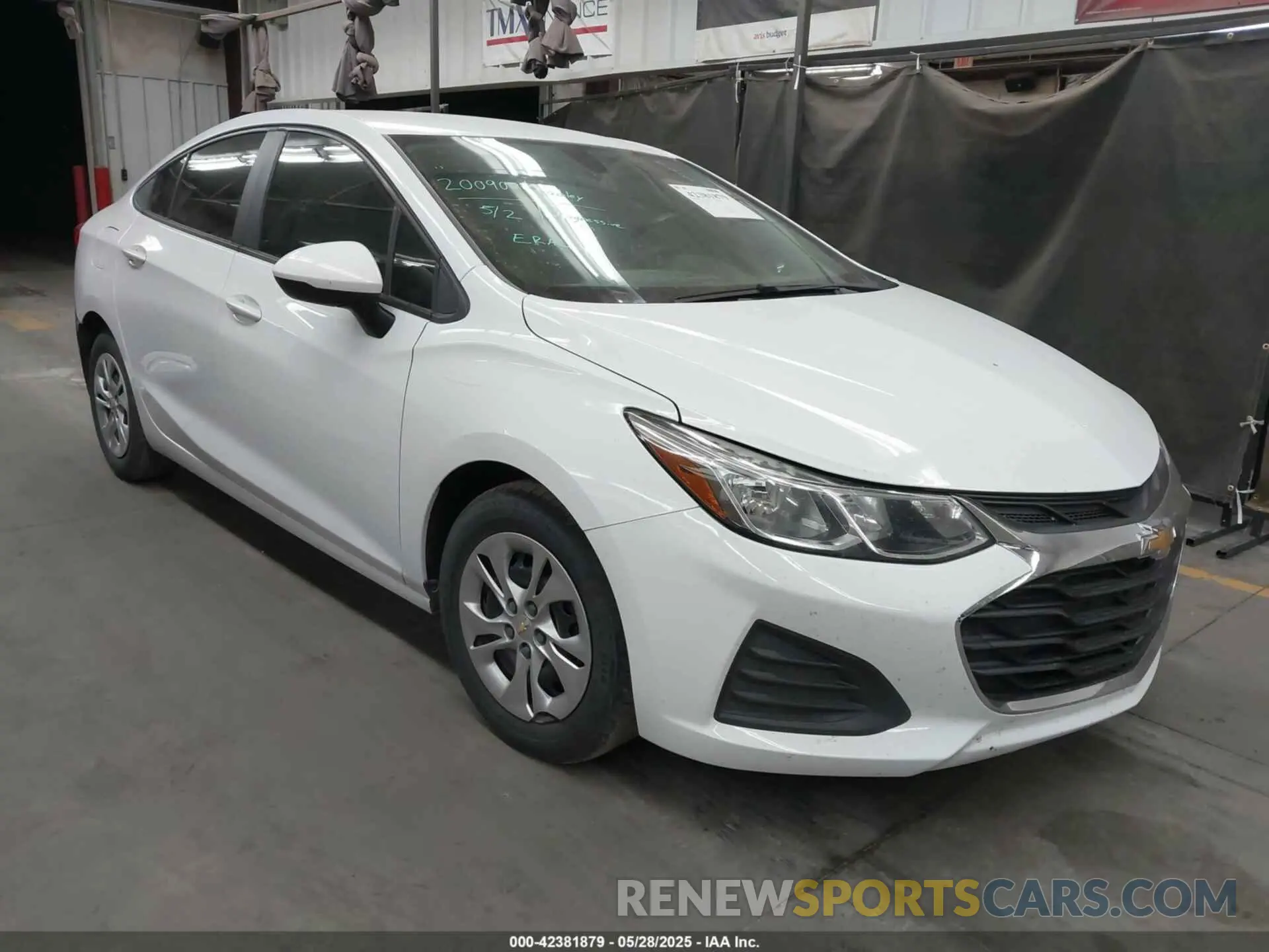 1 Photograph of a damaged car 1G1BJ5SM9K7102807 CHEVROLET CRUZE 2019