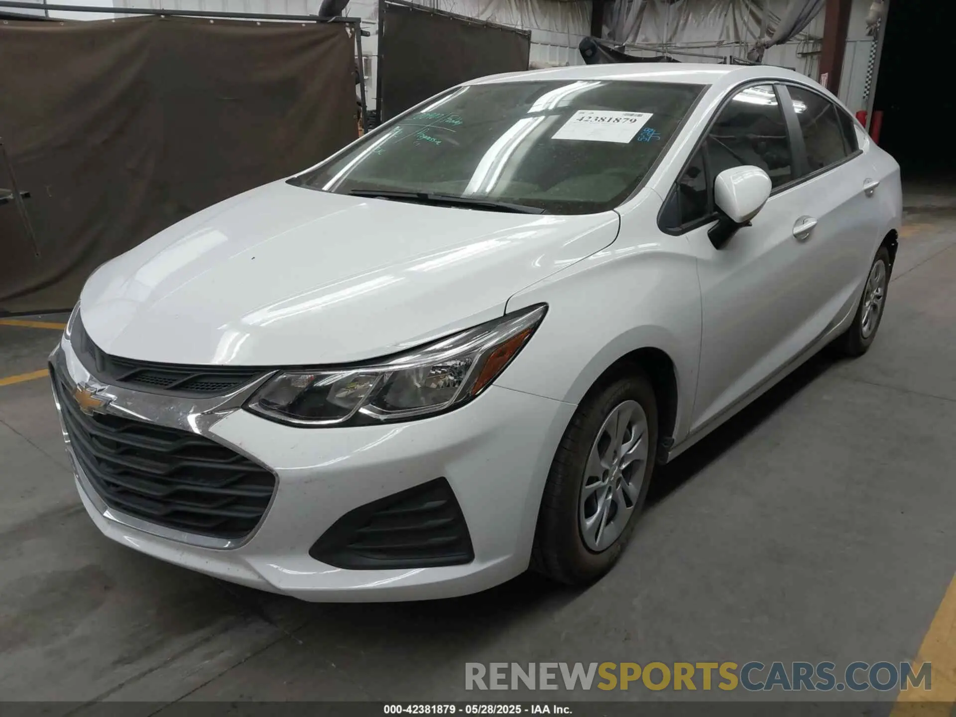 2 Photograph of a damaged car 1G1BJ5SM9K7102807 CHEVROLET CRUZE 2019
