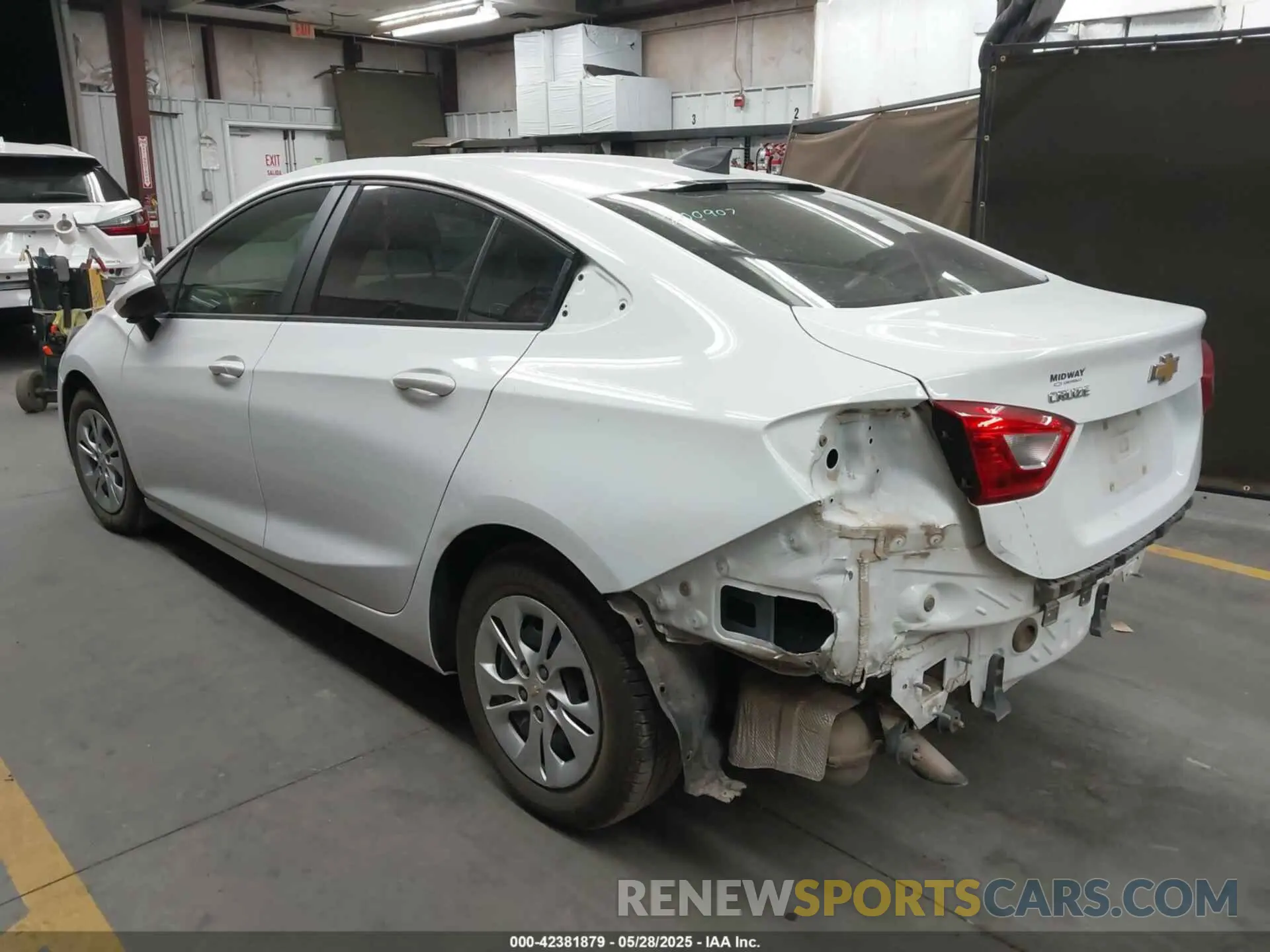 3 Photograph of a damaged car 1G1BJ5SM9K7102807 CHEVROLET CRUZE 2019