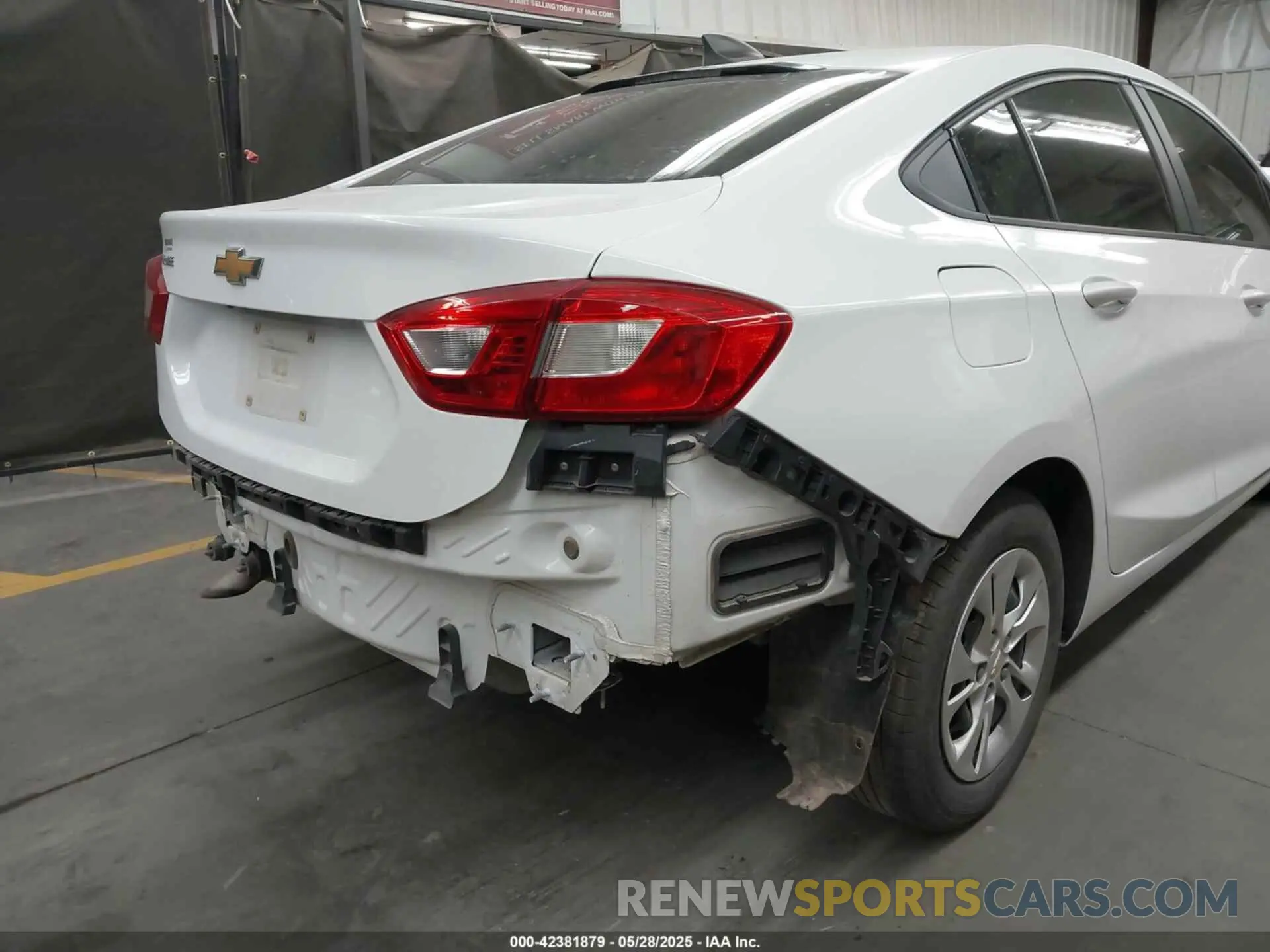 6 Photograph of a damaged car 1G1BJ5SM9K7102807 CHEVROLET CRUZE 2019