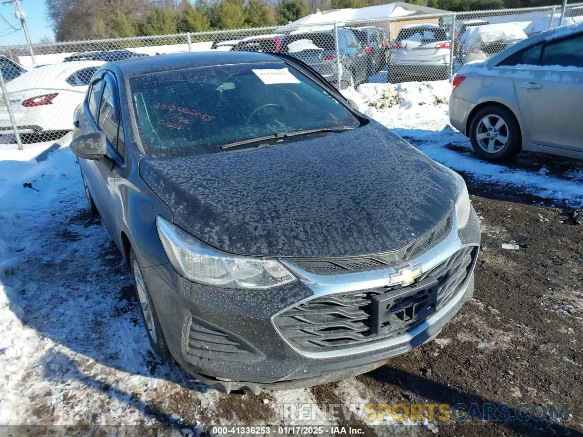 1 Photograph of a damaged car 3G1BC6SM2KS537119 CHEVROLET CRUZE 2019