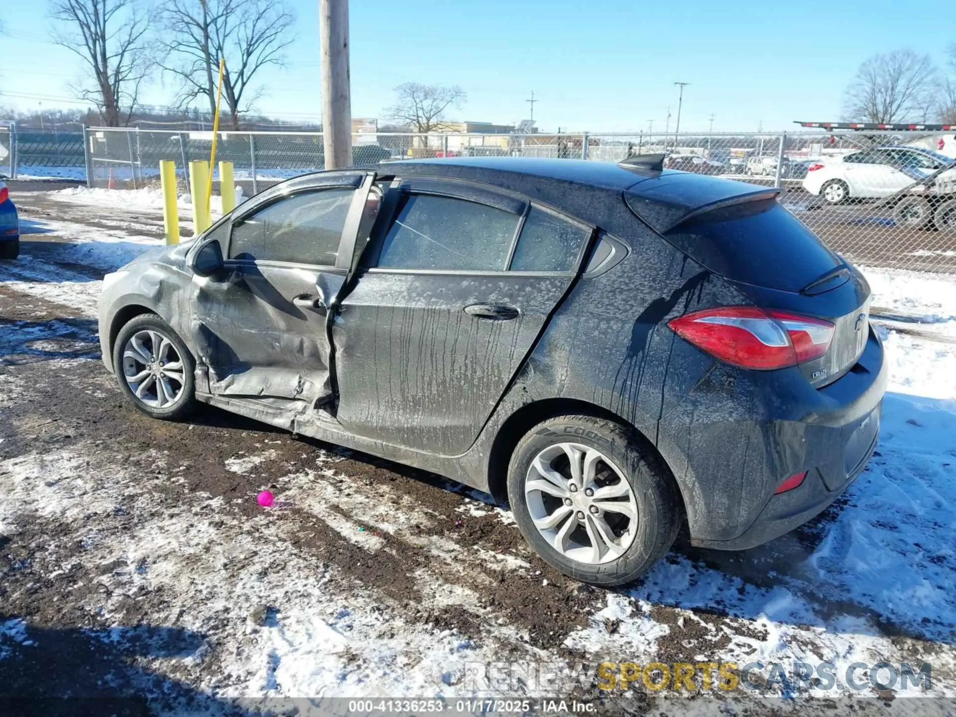 14 Photograph of a damaged car 3G1BC6SM2KS537119 CHEVROLET CRUZE 2019