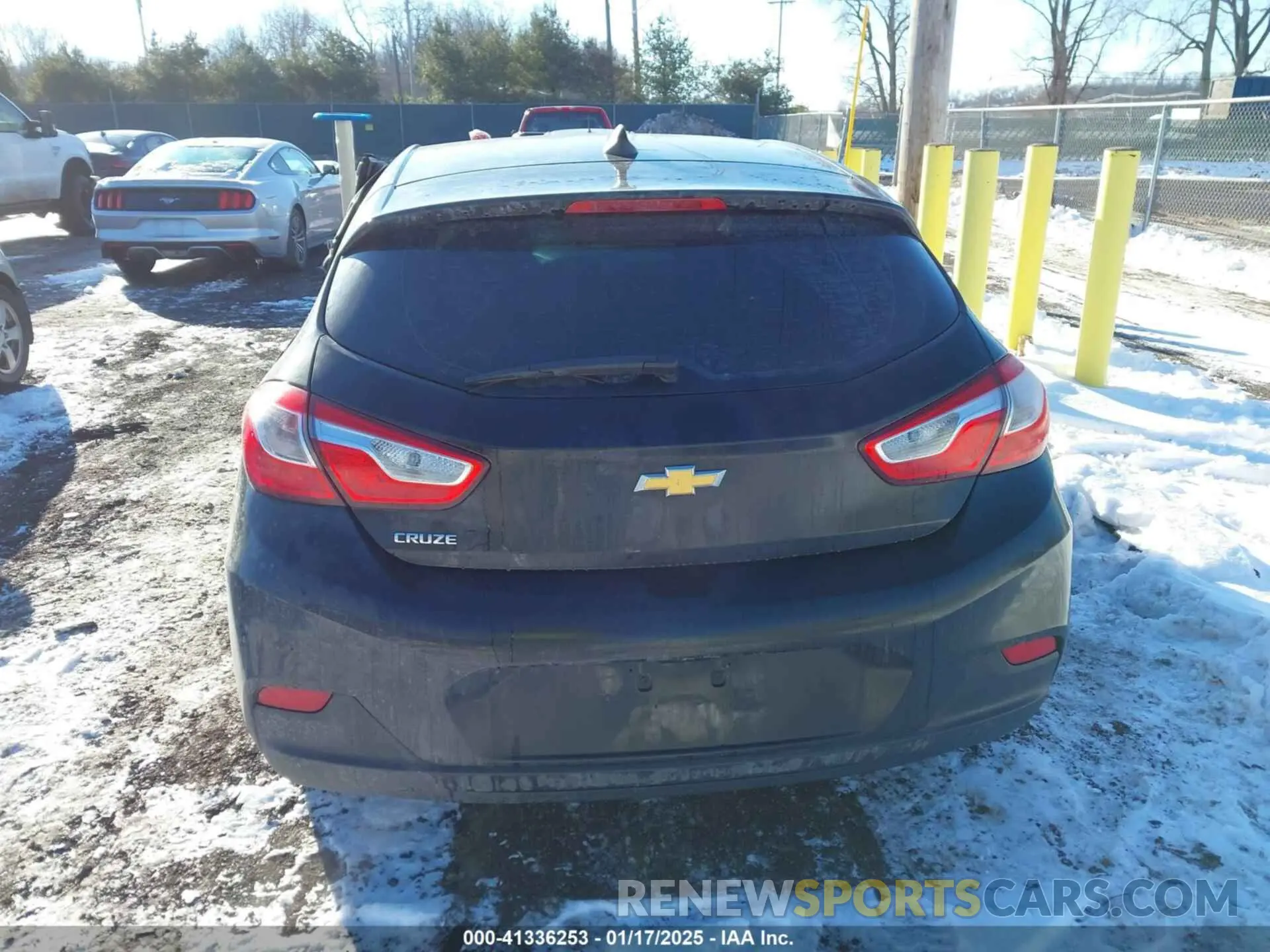 16 Photograph of a damaged car 3G1BC6SM2KS537119 CHEVROLET CRUZE 2019