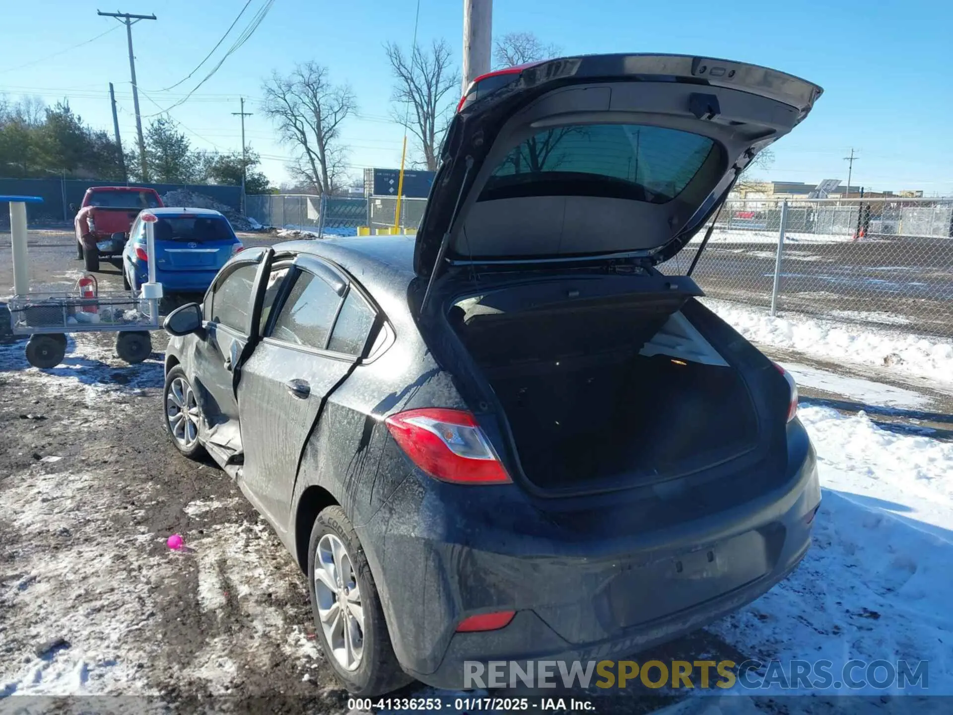 3 Photograph of a damaged car 3G1BC6SM2KS537119 CHEVROLET CRUZE 2019