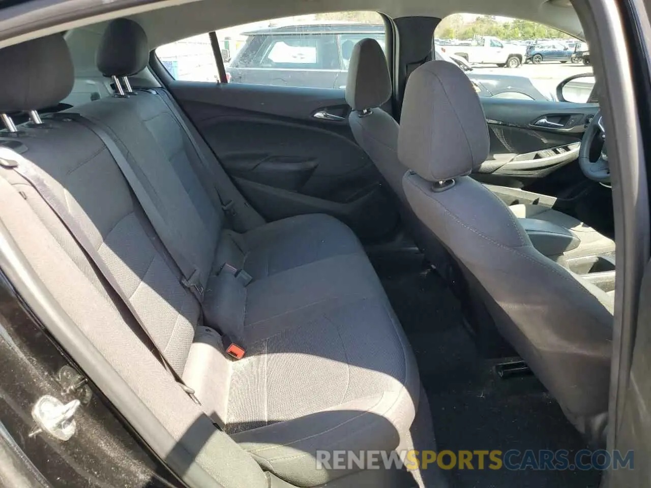 10 Photograph of a damaged car 3G1BC6SM2KS569164 CHEVROLET CRUZE 2019